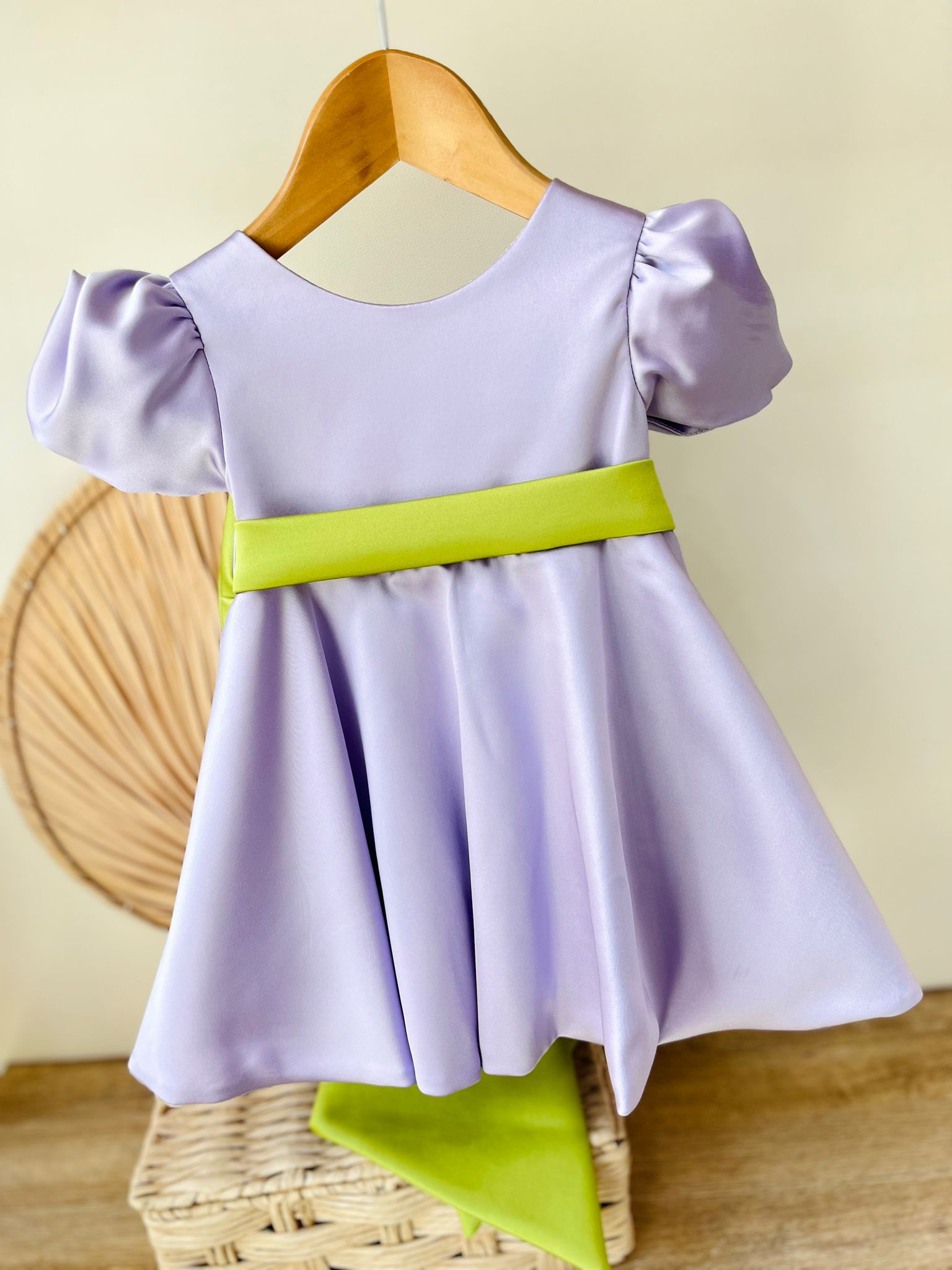 ABITO CERIMONIALE IN RASO LILLA