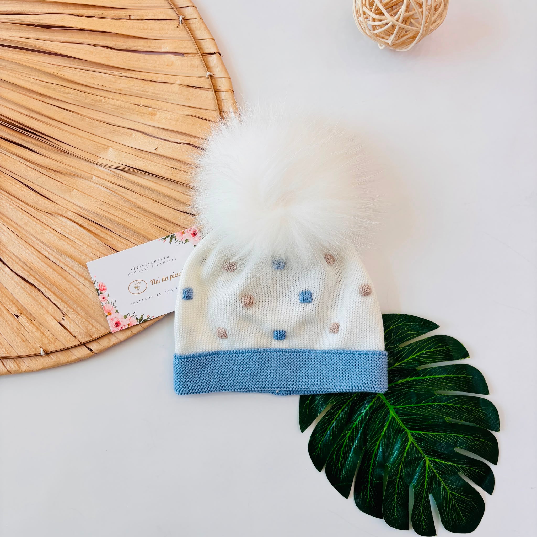CAPPELLO IN LANA CON PONPOM PANNA POIS