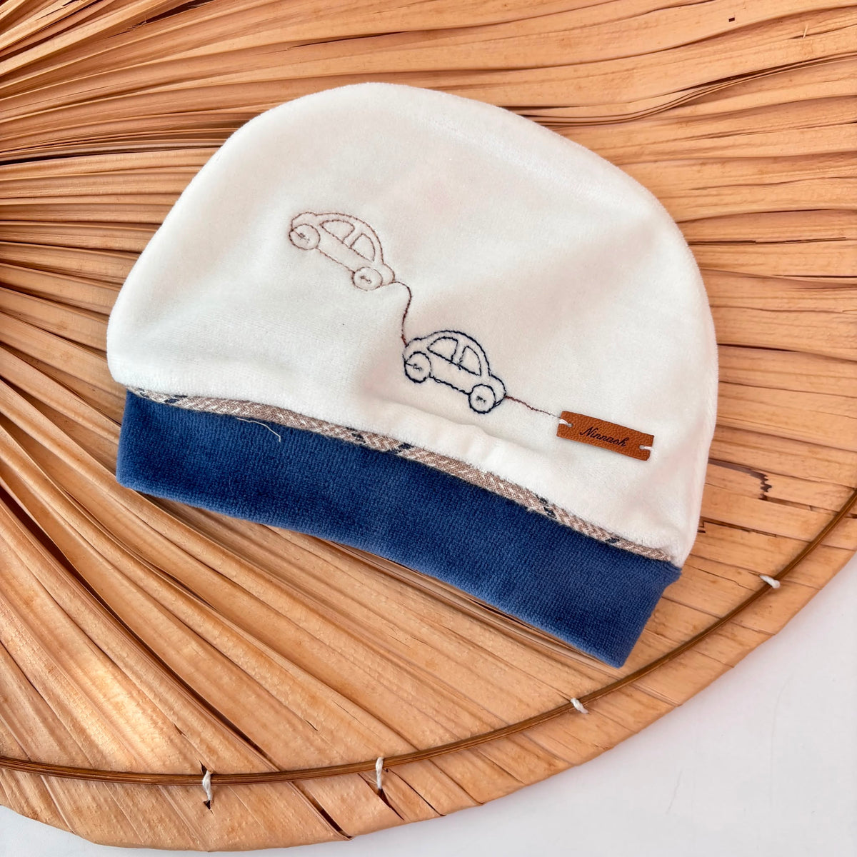 CAPPELLO ciniglia con macchinina BIANCO