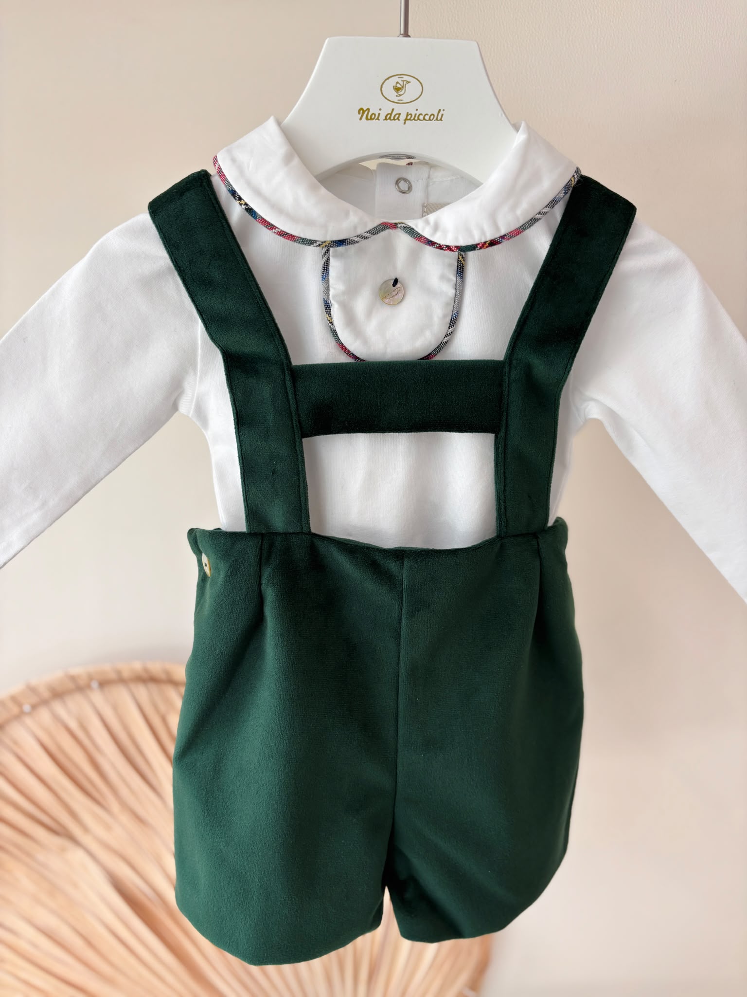 SALOPETTE CON CAMICINA IN VELLUTO VERDE