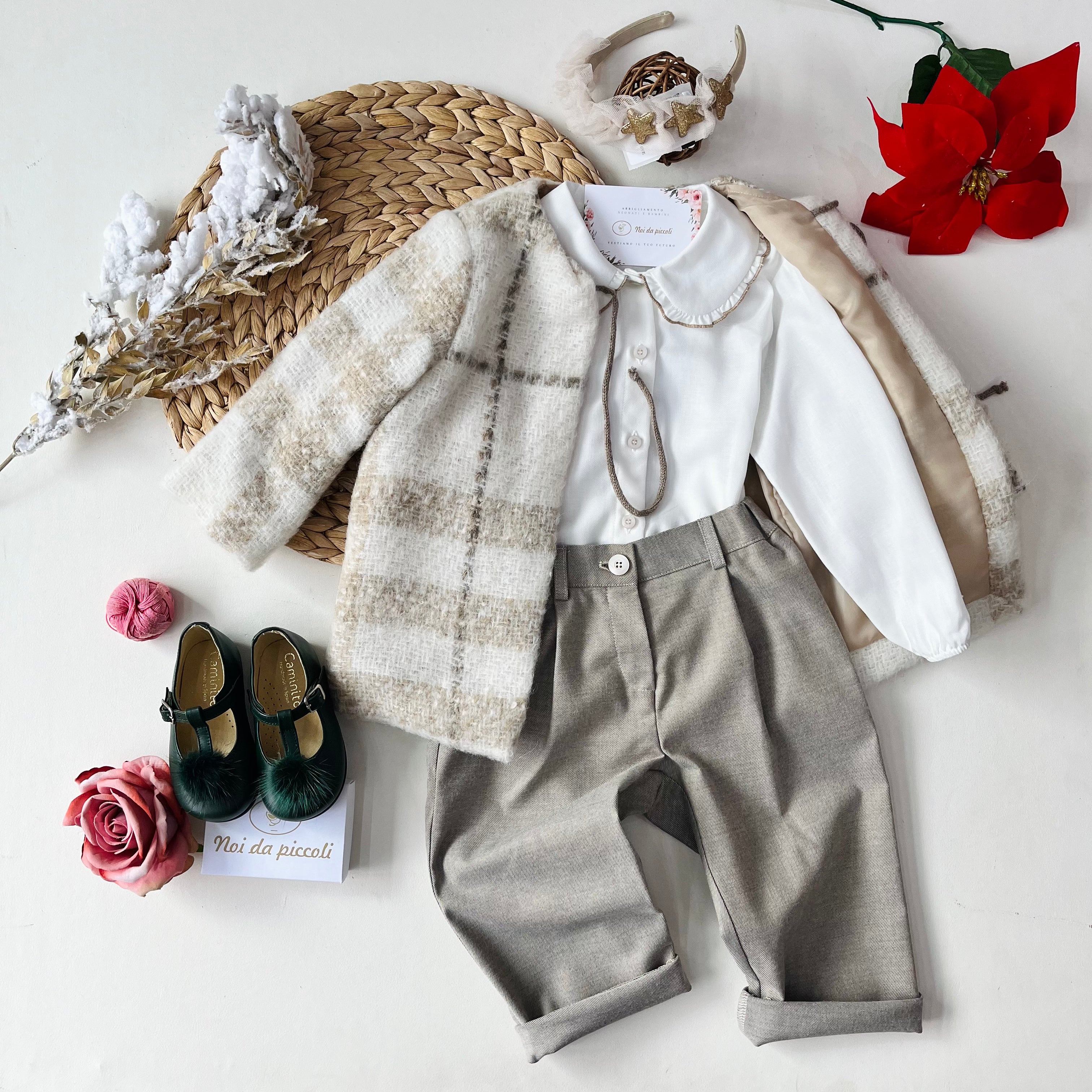 CHEMISE À CARREAUX BEIGE AVEC PANTALON ET VESTE