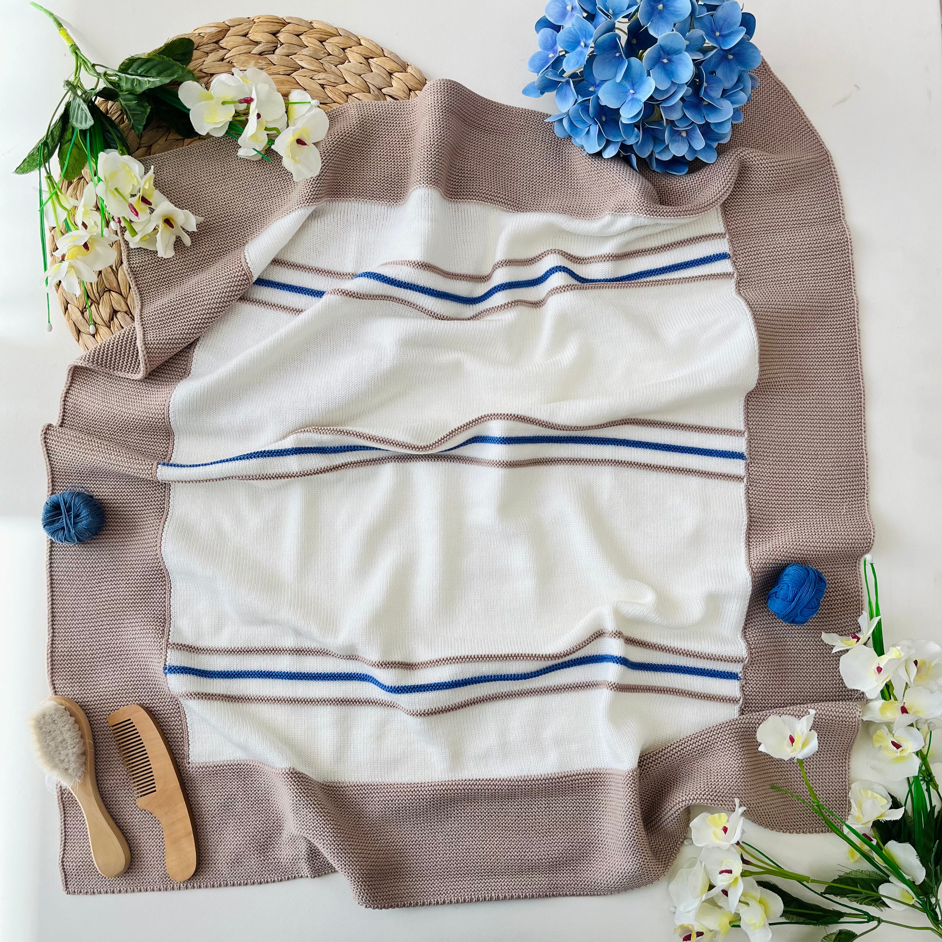 MERINO WOOL BLANKET CREAM HAZELNUT BLUE
