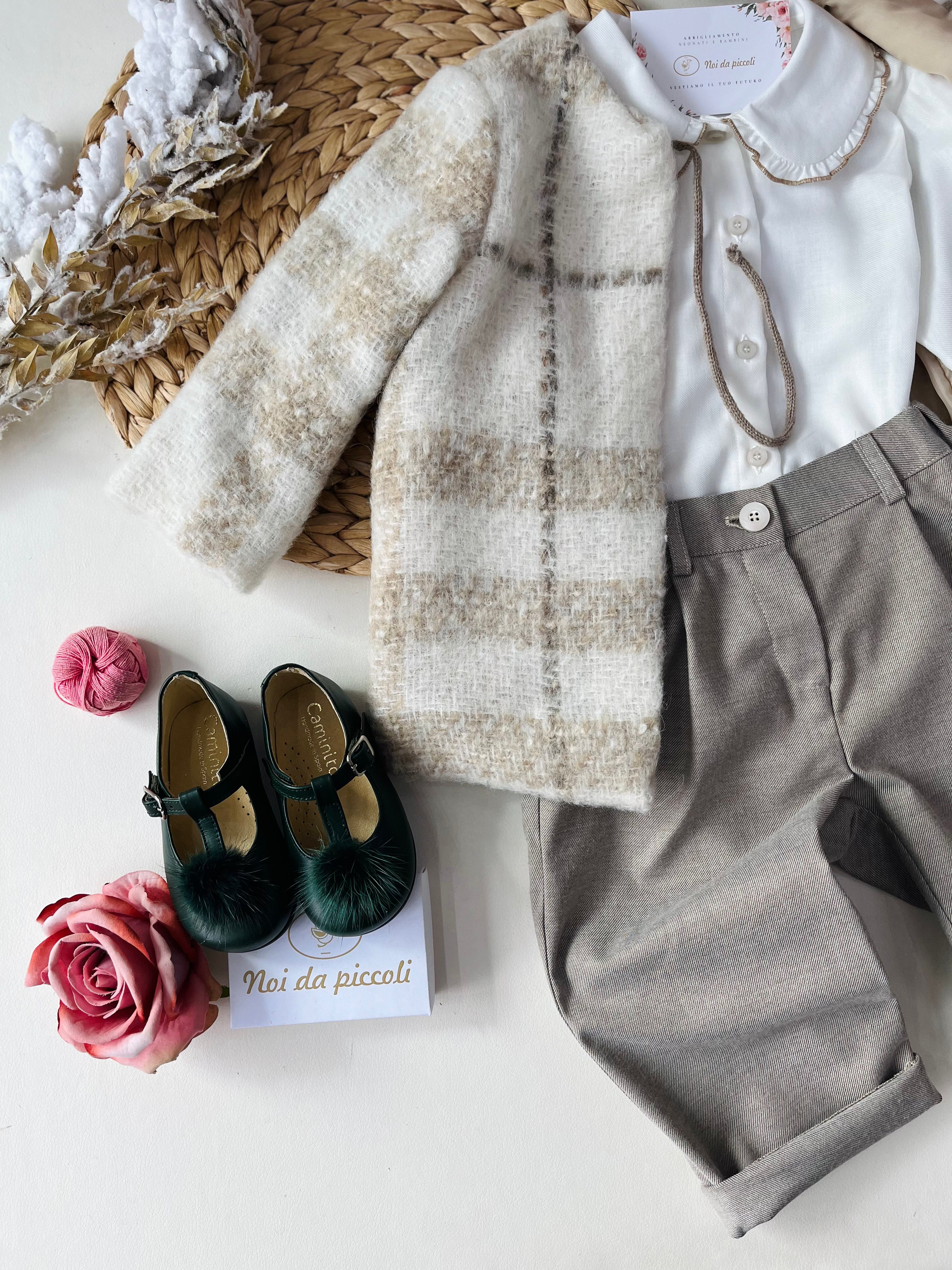 CHEMISE À CARREAUX BEIGE AVEC PANTALON ET VESTE