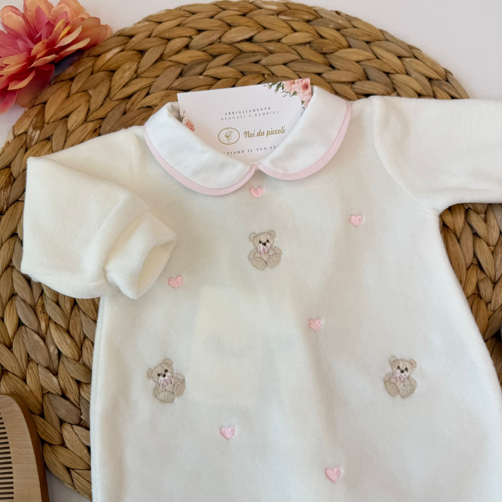 TUTINA IN CINIGLIA PANNA CON BORDINO ROSA E RICAMI DI ORSETTI E CUORICINI