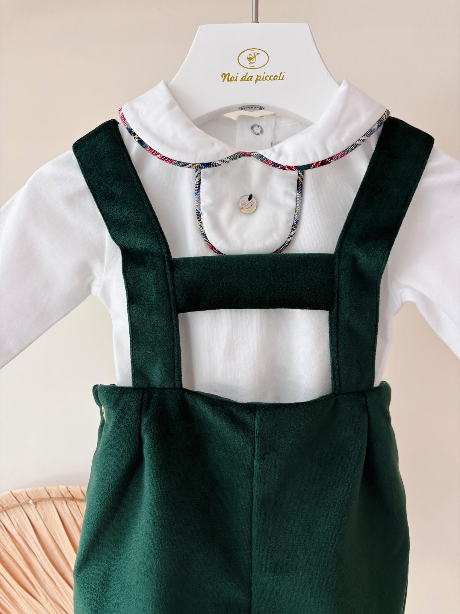 SALOPETTE CON CAMICINA IN VELLUTO VERDE