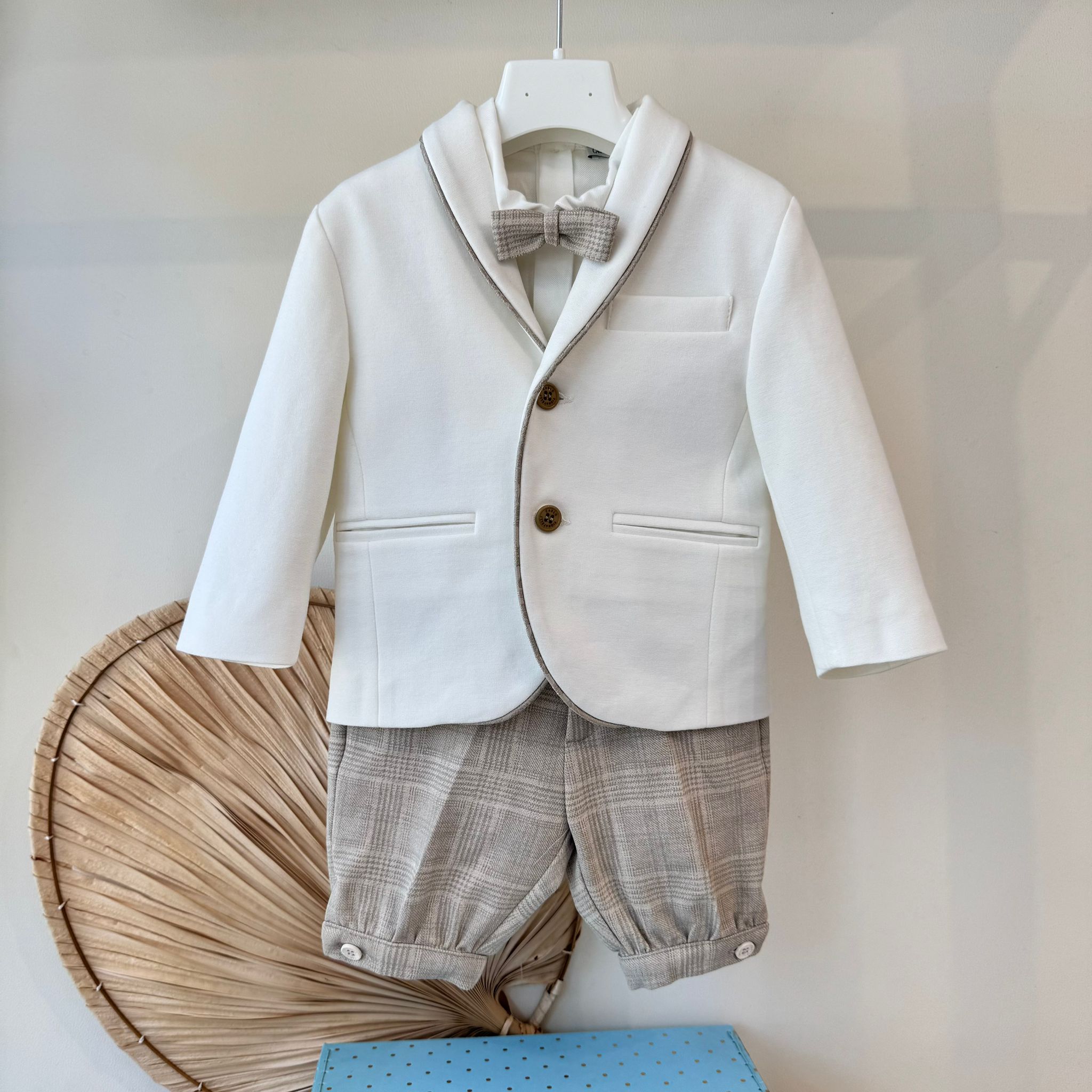 COMPLETO CERIMONIALE BEIGE