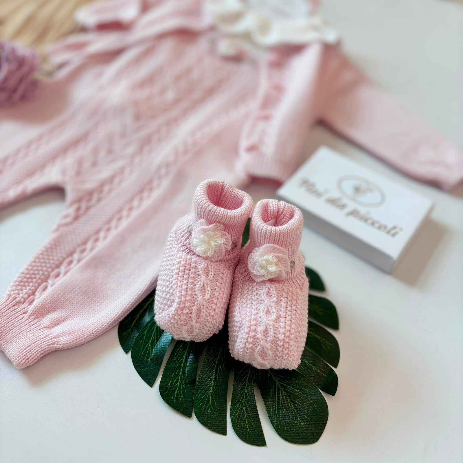 SALOPETTE CON BABBUCCE 100% LANA ROSA