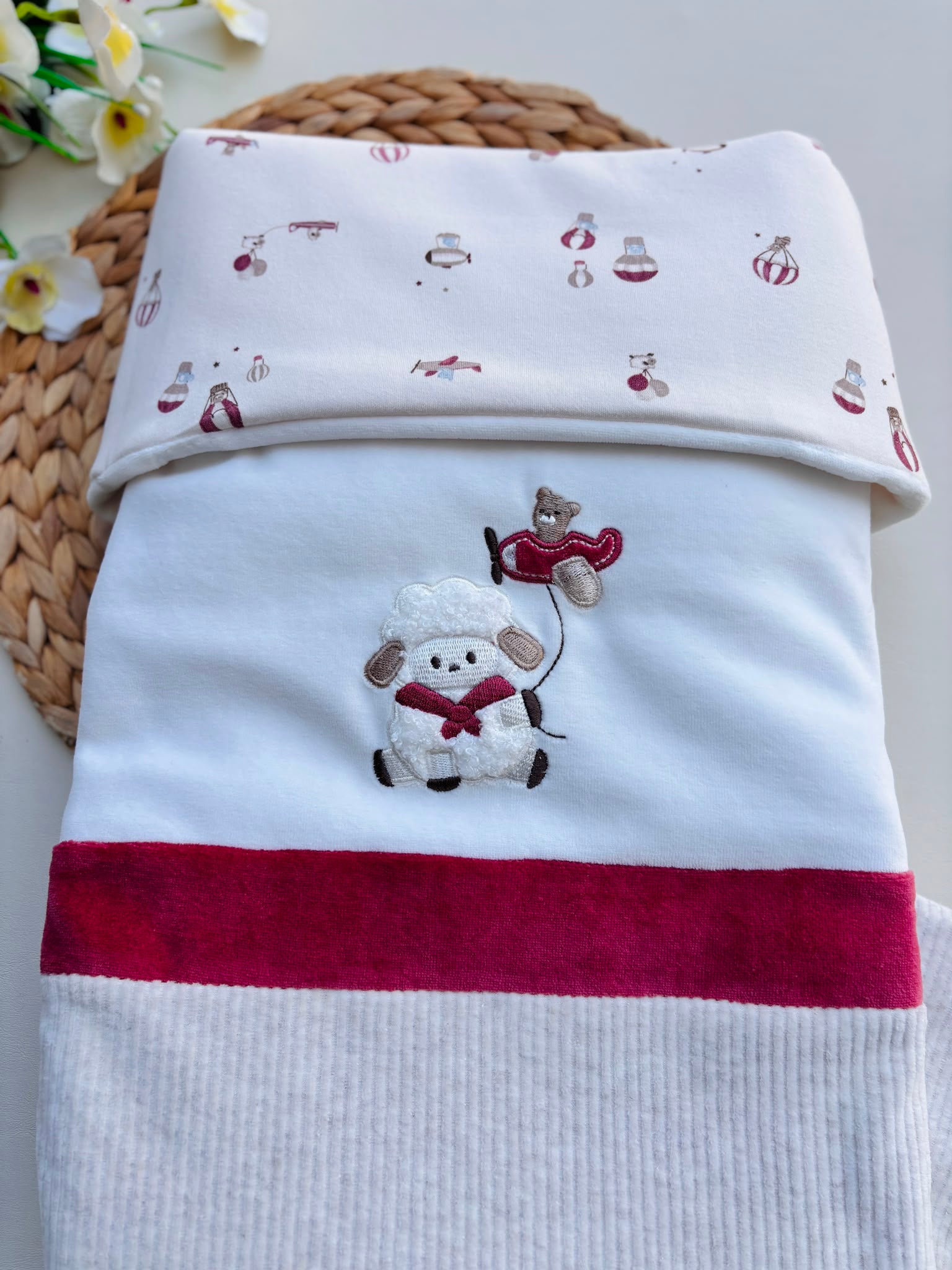 COPERTINA IN CINIGLIA BICOLOR CON DISEGNINI BIANCO BEIGE