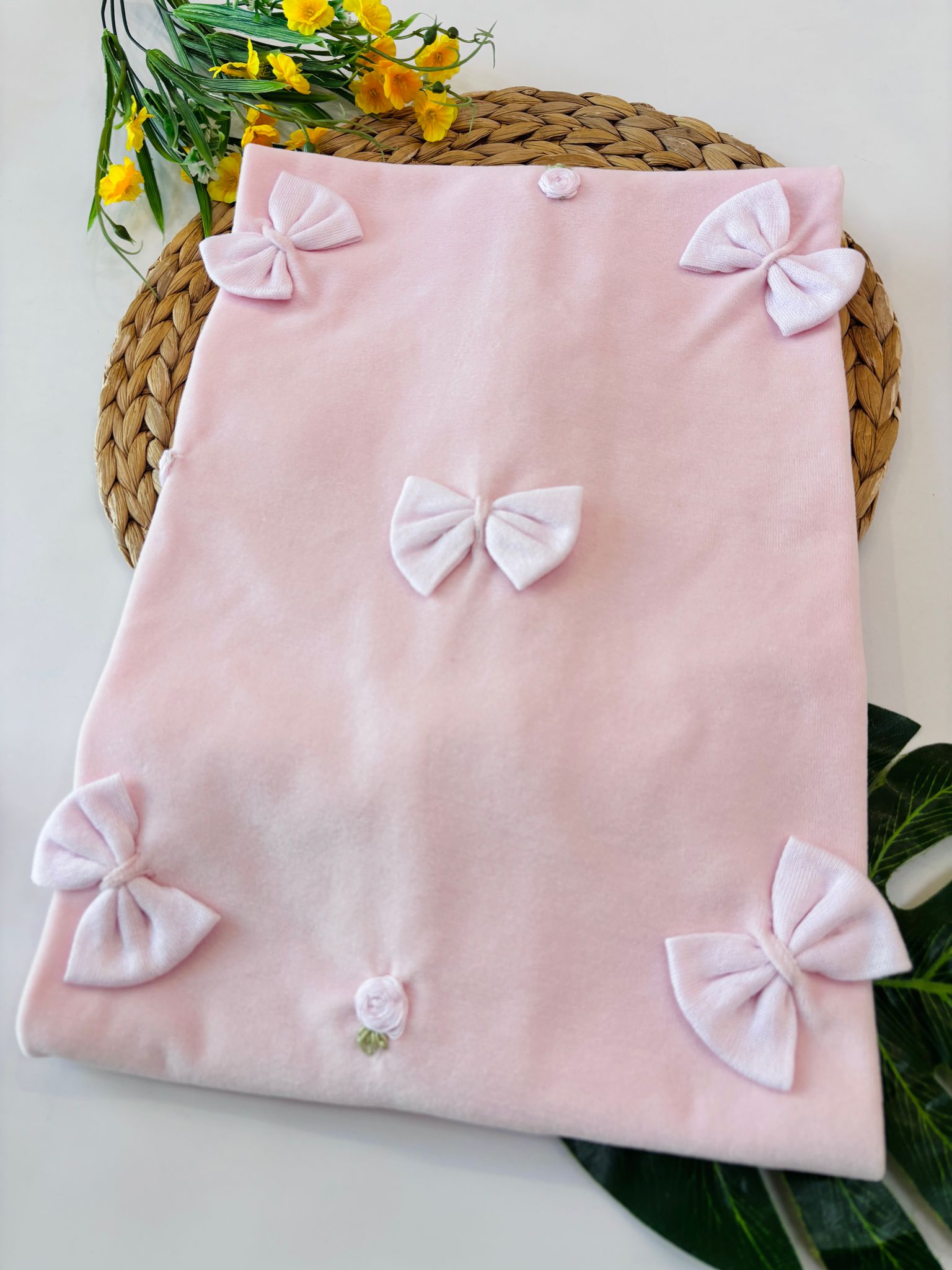 COPERTINA CINIGLIA ROSA CON FIOCCHETTI
