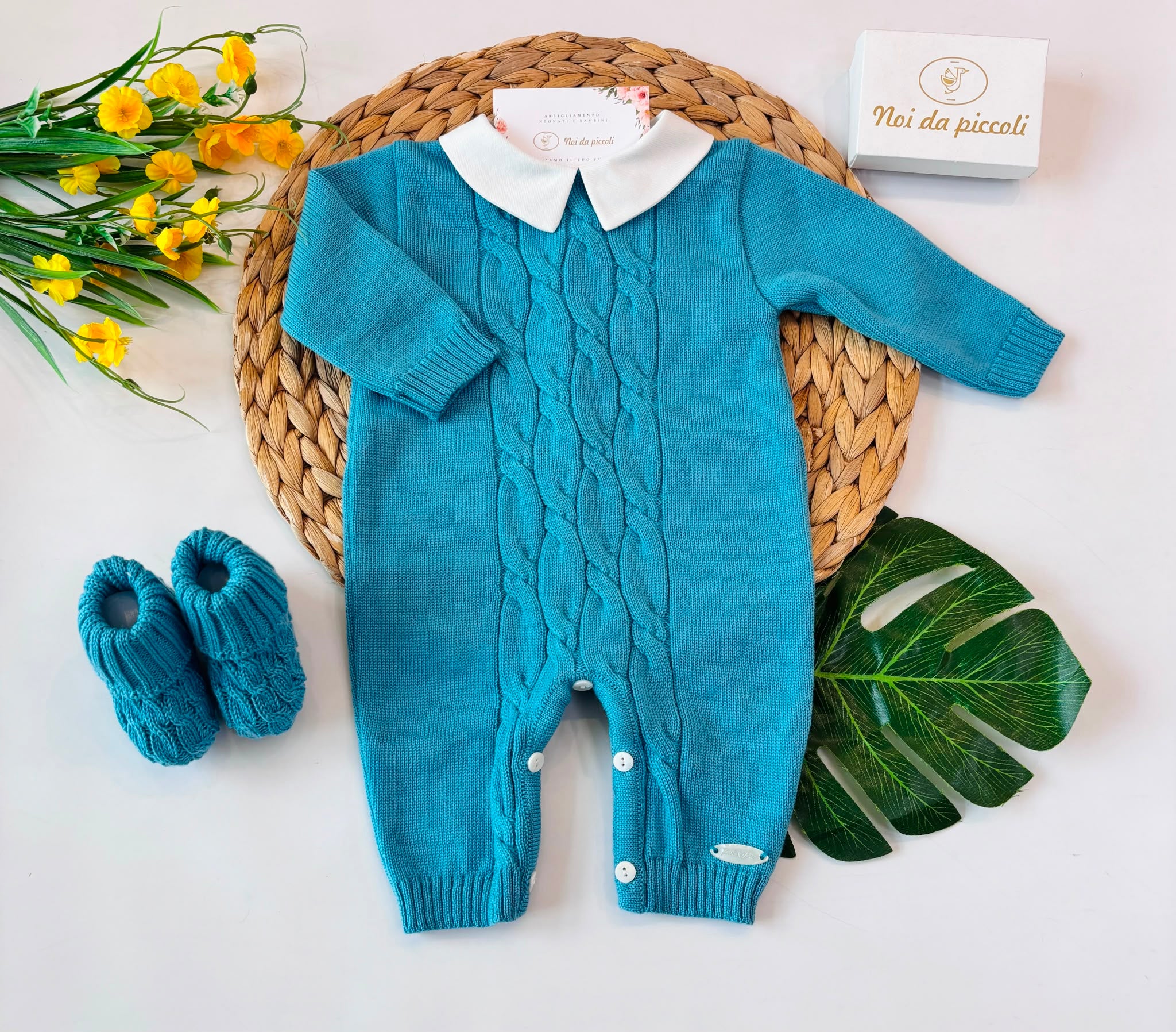 TUTINA CON BABBUCCE 100% IN LANA MERINO EXTRAFINE PETROLIO