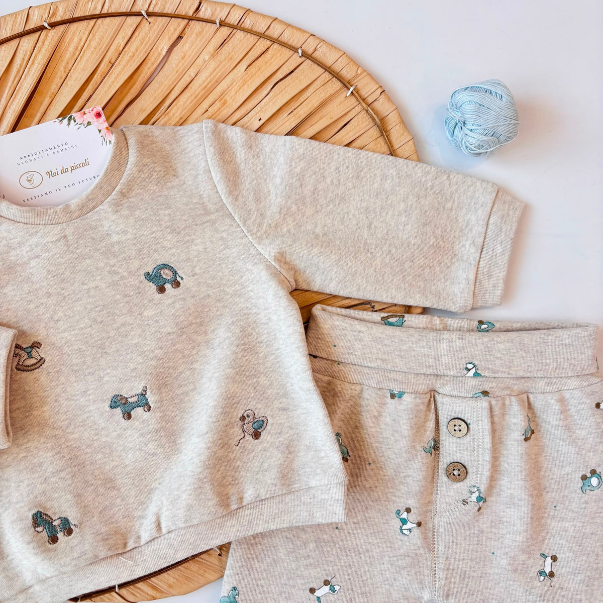 COMPLETO IN COTONE CALDO BEIGE CON FANTASIA