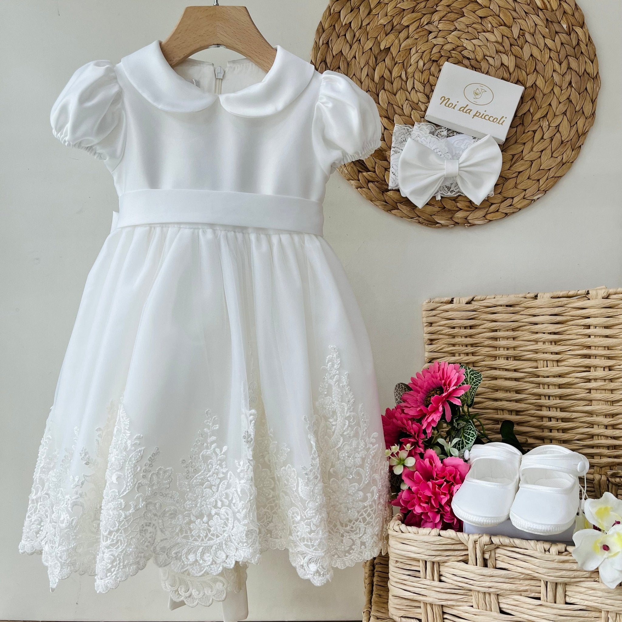 ABITINO CERIMONIALE BIANCO CON CODA GINEVRA - Noi da piccoli