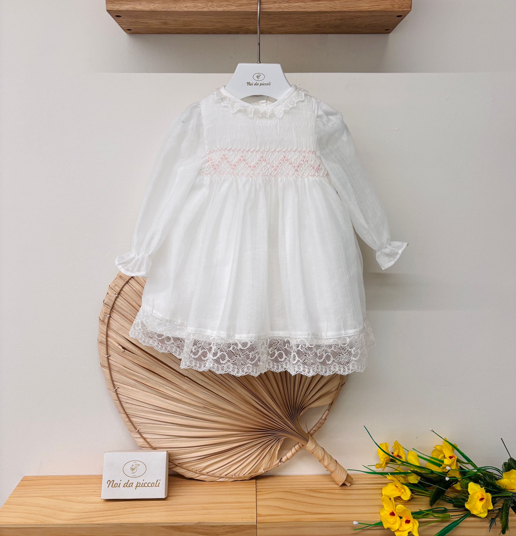 ABITINO CERIMONIALE CON CULOTTE E PUNTO SMOCK BIANCO - Noi da piccoli