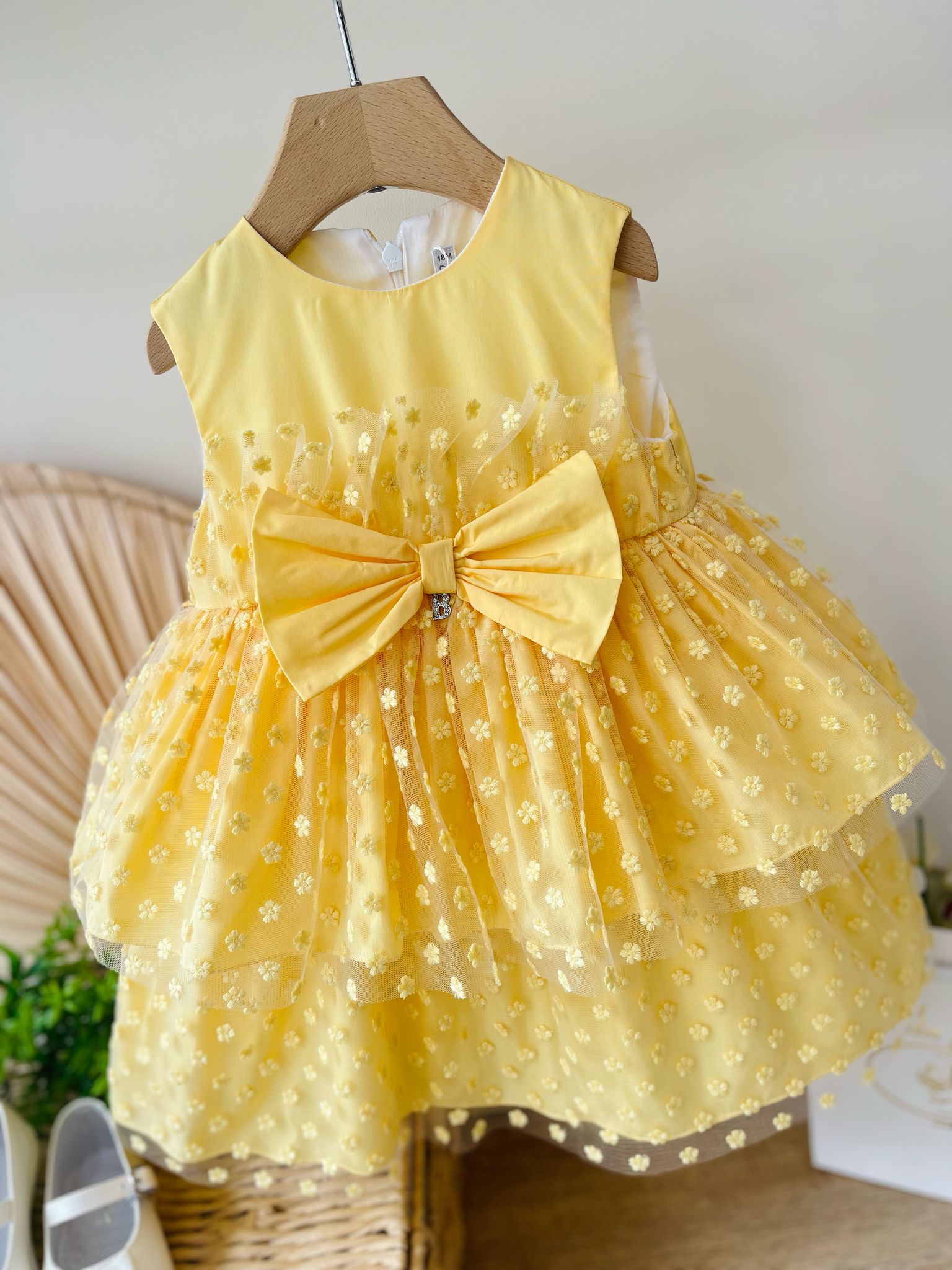 ABITINO CERIMONIALE GIALLO CON TULLE A FIORELLINI E FIOCCO - Noi da piccoli