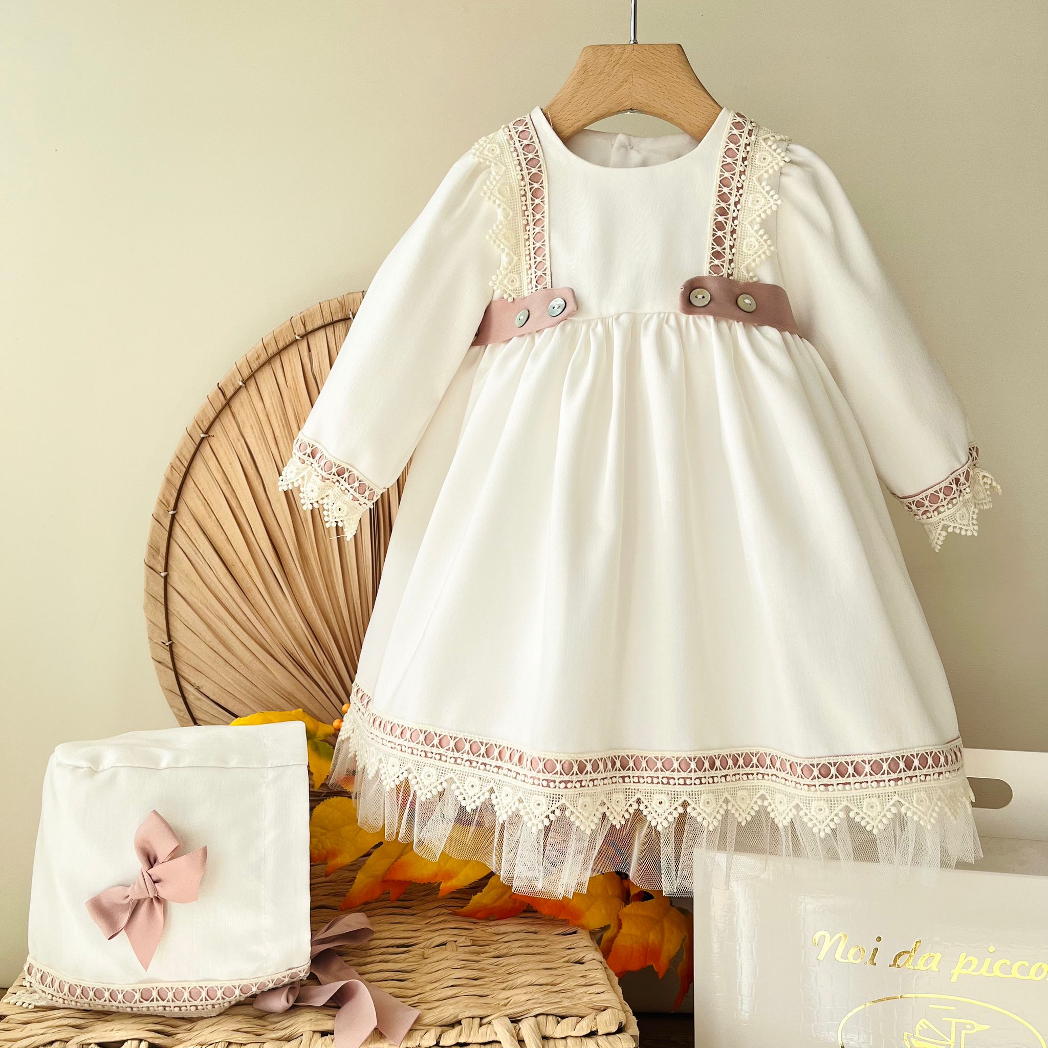 ABITINO CERIMONIALE MADAME ROSA - Noi da piccoli