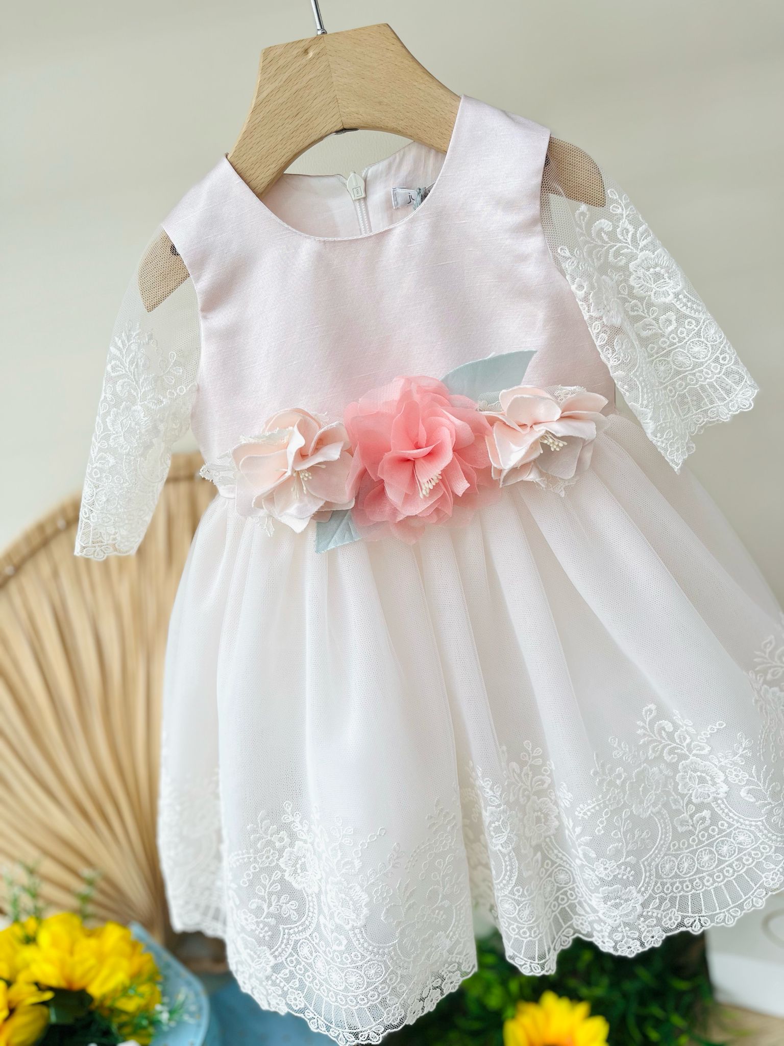 ABITINO CERIMONIALE ROSA DELICATISSIMO CON MANICHE PIZZO E TULLE - Noi da piccoli