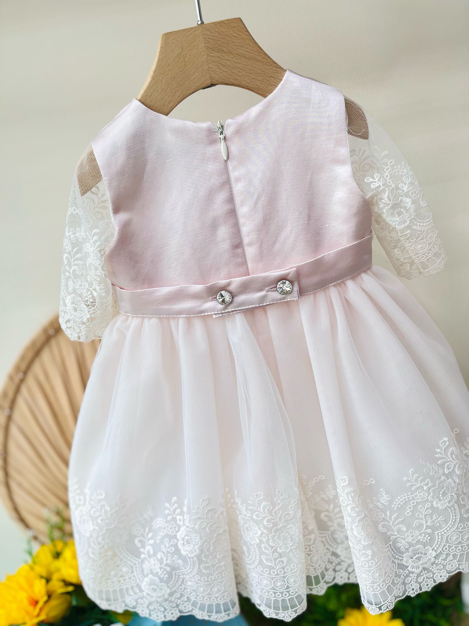 ABITINO CERIMONIALE ROSA DELICATISSIMO CON MANICHE PIZZO E TULLE - Noi da piccoli