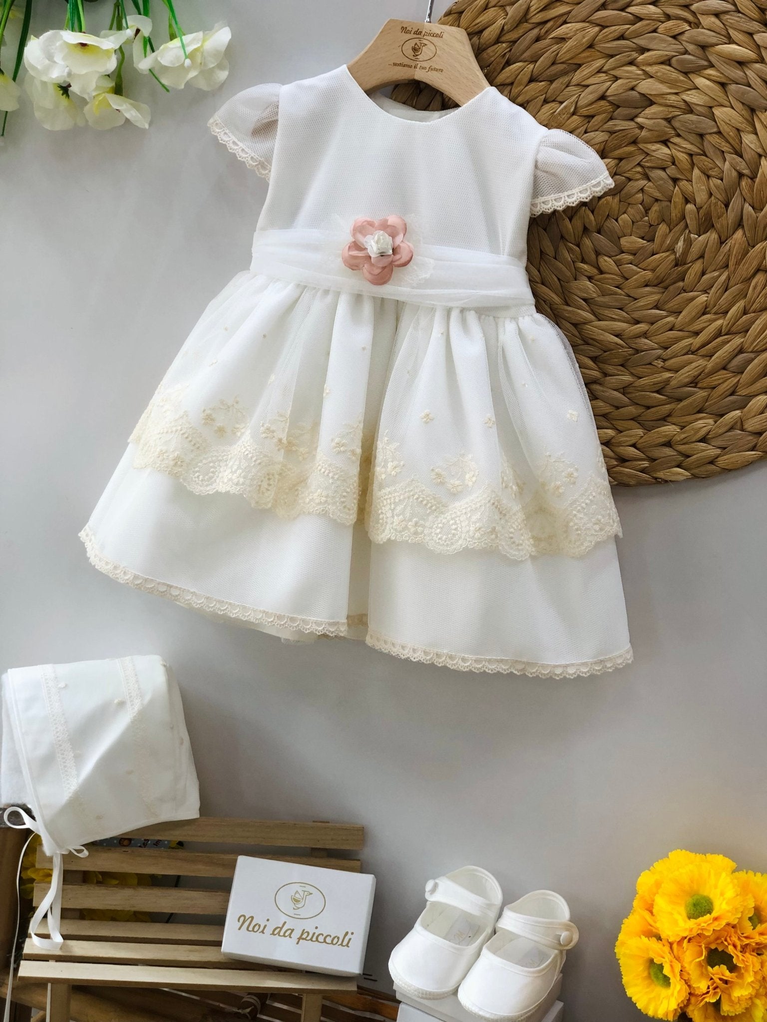 ABITINO CERIMONIALE TUL BORDADO FIORELLINO ROSA - Noi da piccoli