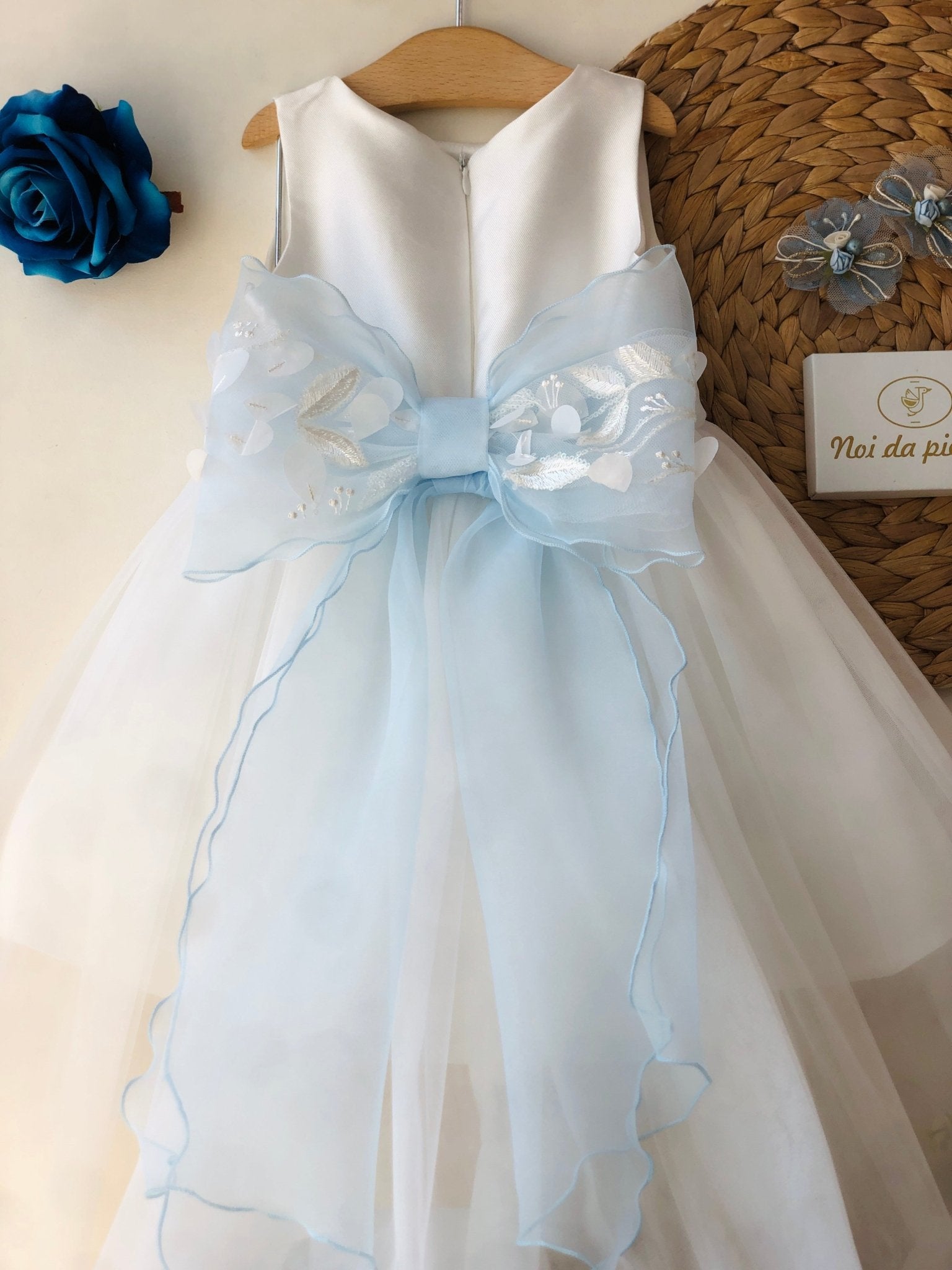 ABITINO ELEGANTE BIANCO CON CIELO - Noi da piccoli