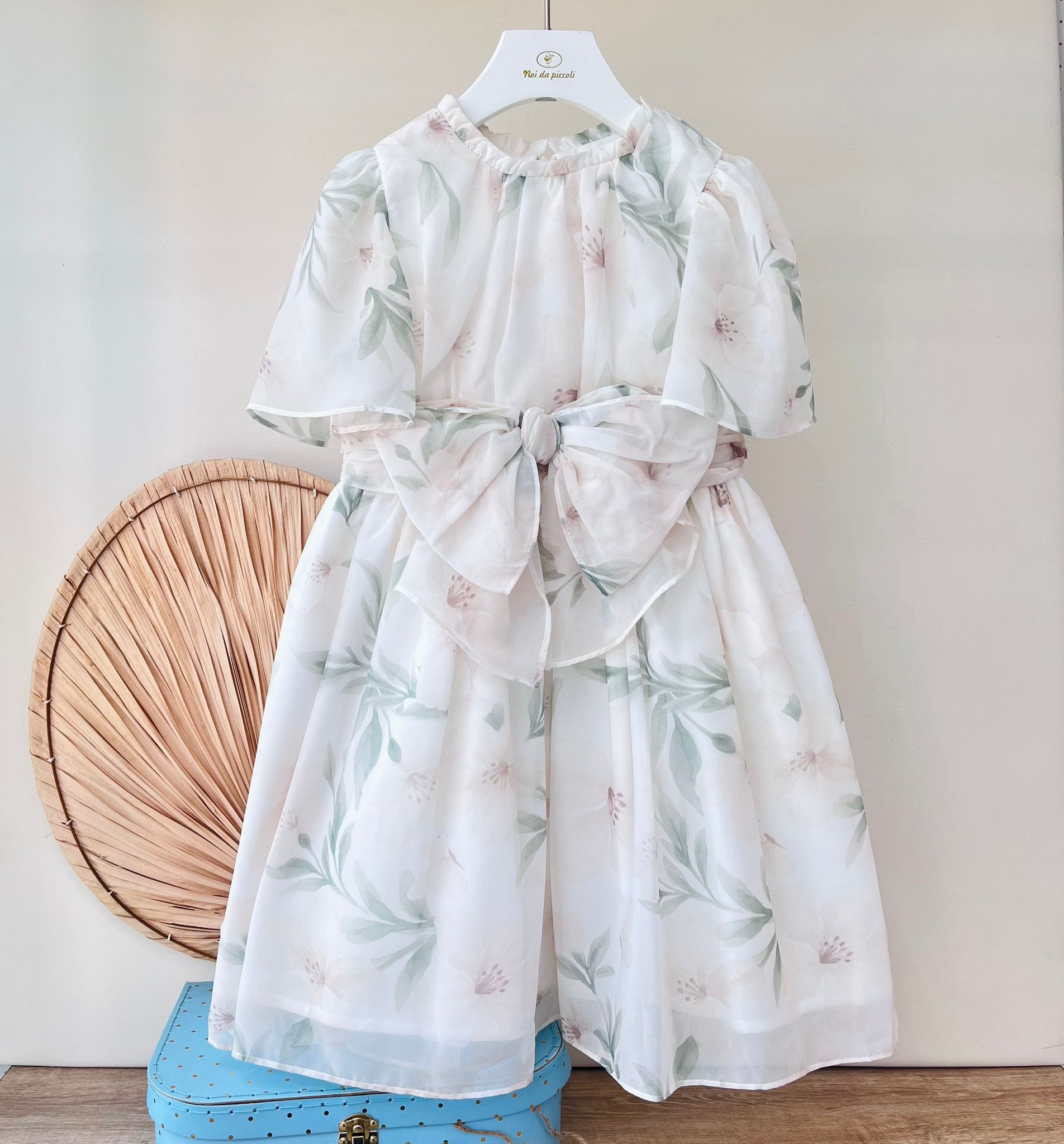 ABITINO PANNA E DELICATI FIORI SALVIA - Noi da piccoli