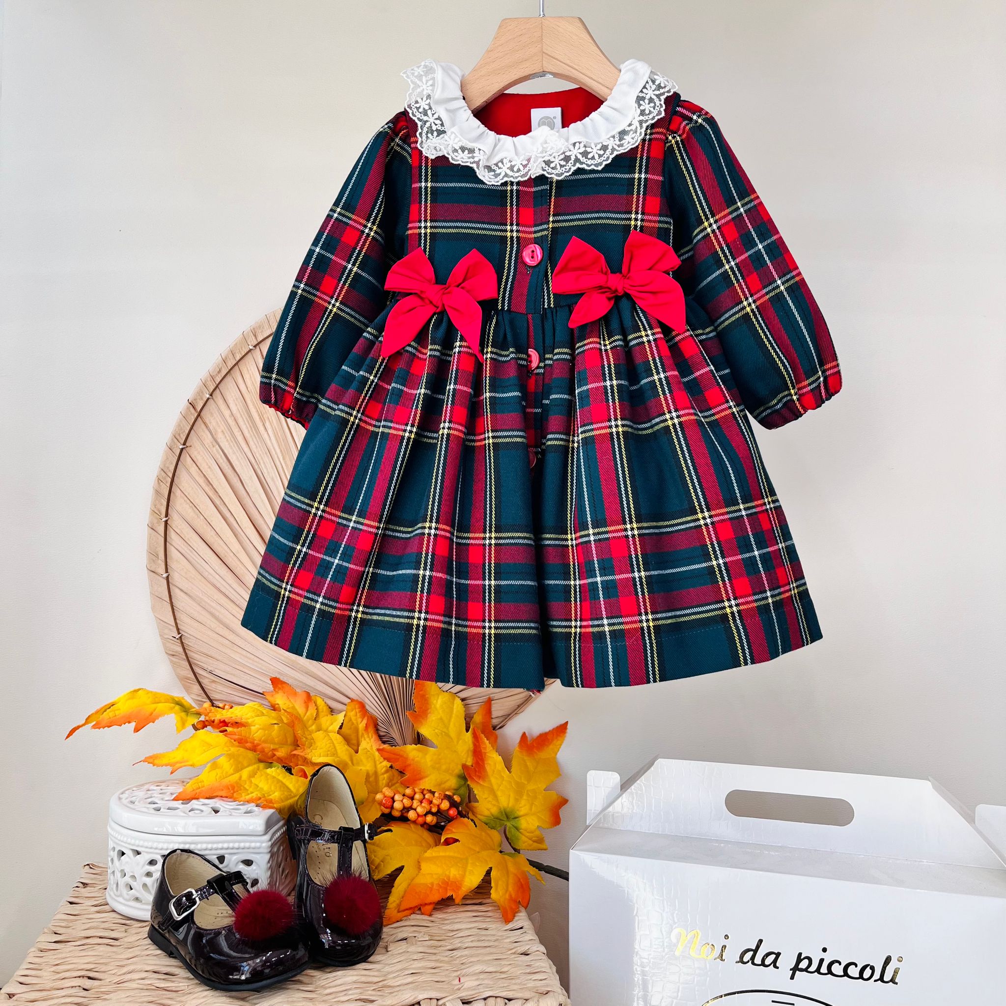 ABITINO SCOZZESE CON 2 FIOCCHETTI VERDE E ROSSO - Noi da piccoli