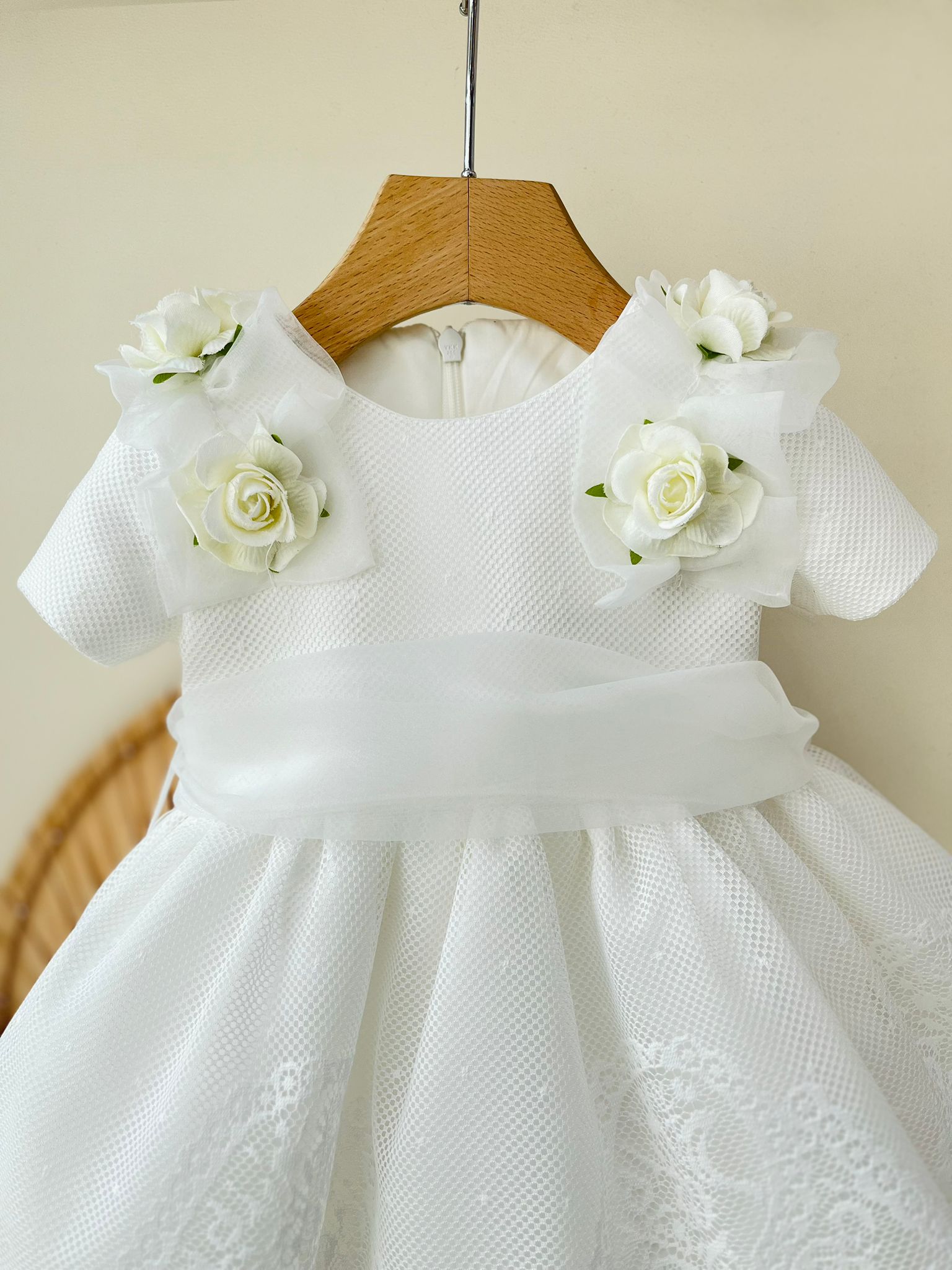 ABITO CERIMONIALE BIANCO ROSE E PIZZO - Noi da piccoli