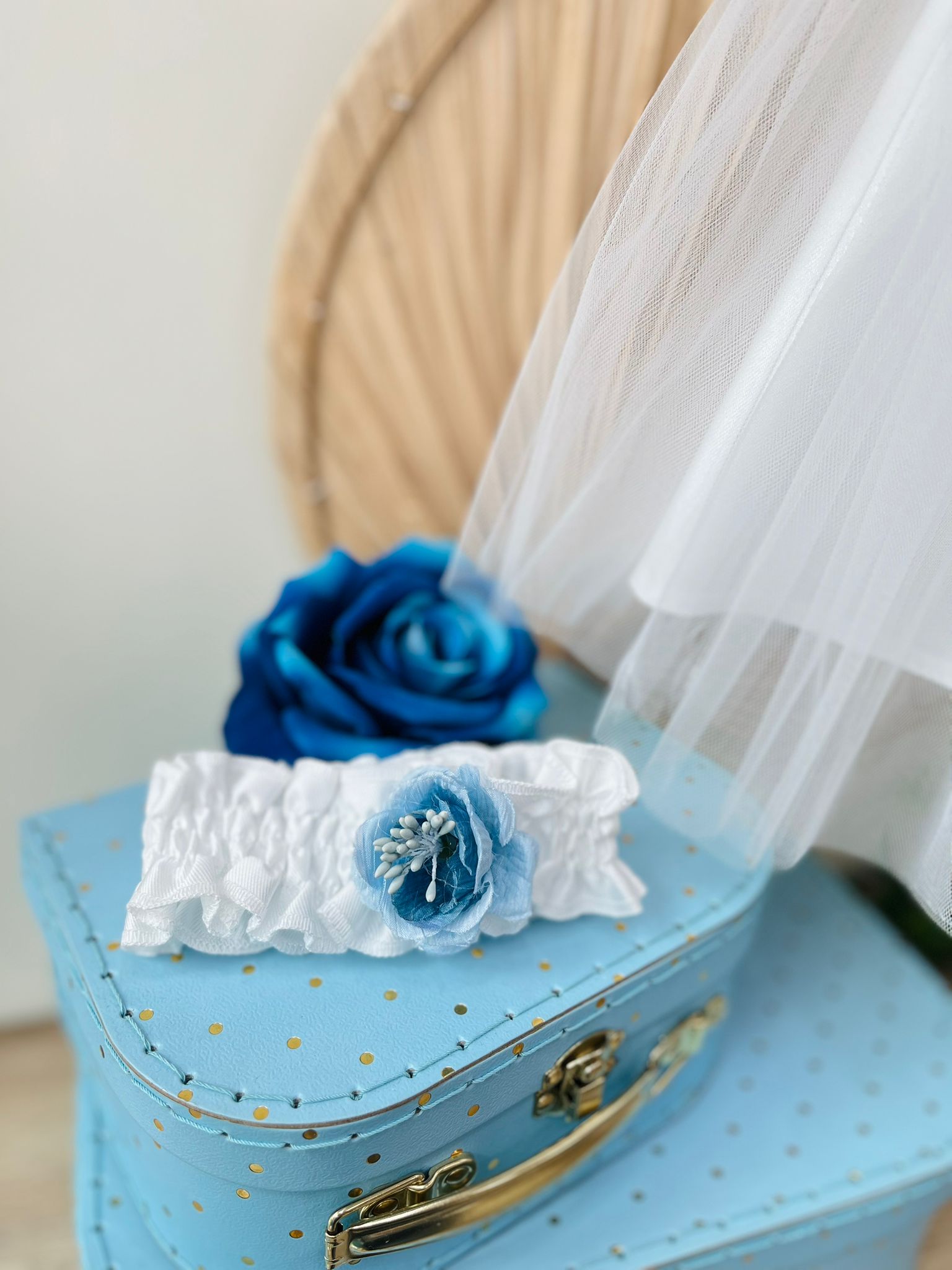 ABITO CERIMONIALE CON FASCIA CIELO GLITTERATA - Noi da piccoli