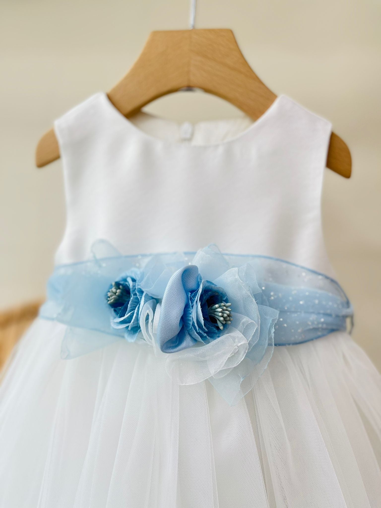 ABITO CERIMONIALE CON FASCIA CIELO GLITTERATA - Noi da piccoli