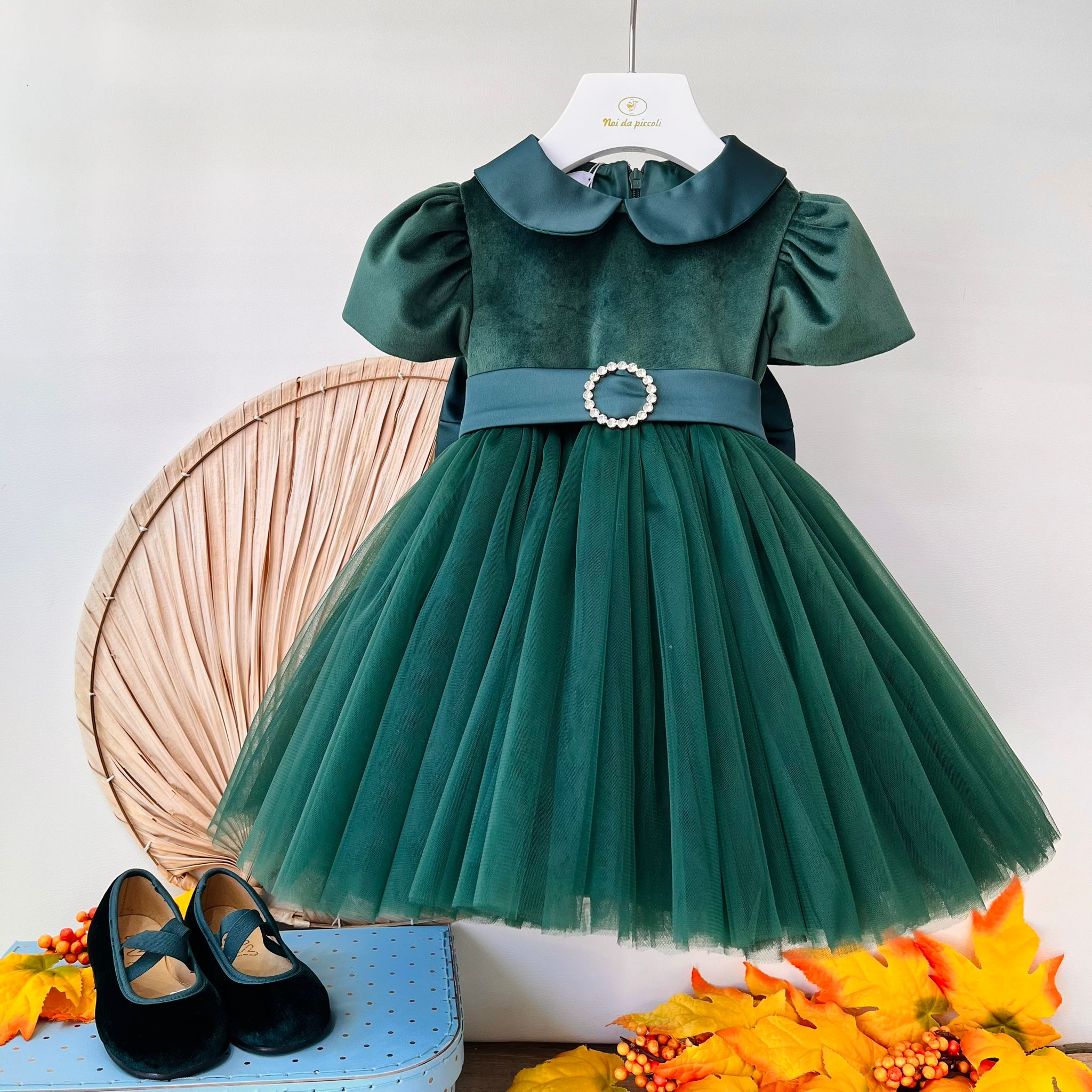 ABITO CERIMONIALE IN VELLUTO E TULLE CON SWAROSKI VERDE - Noi da piccoli