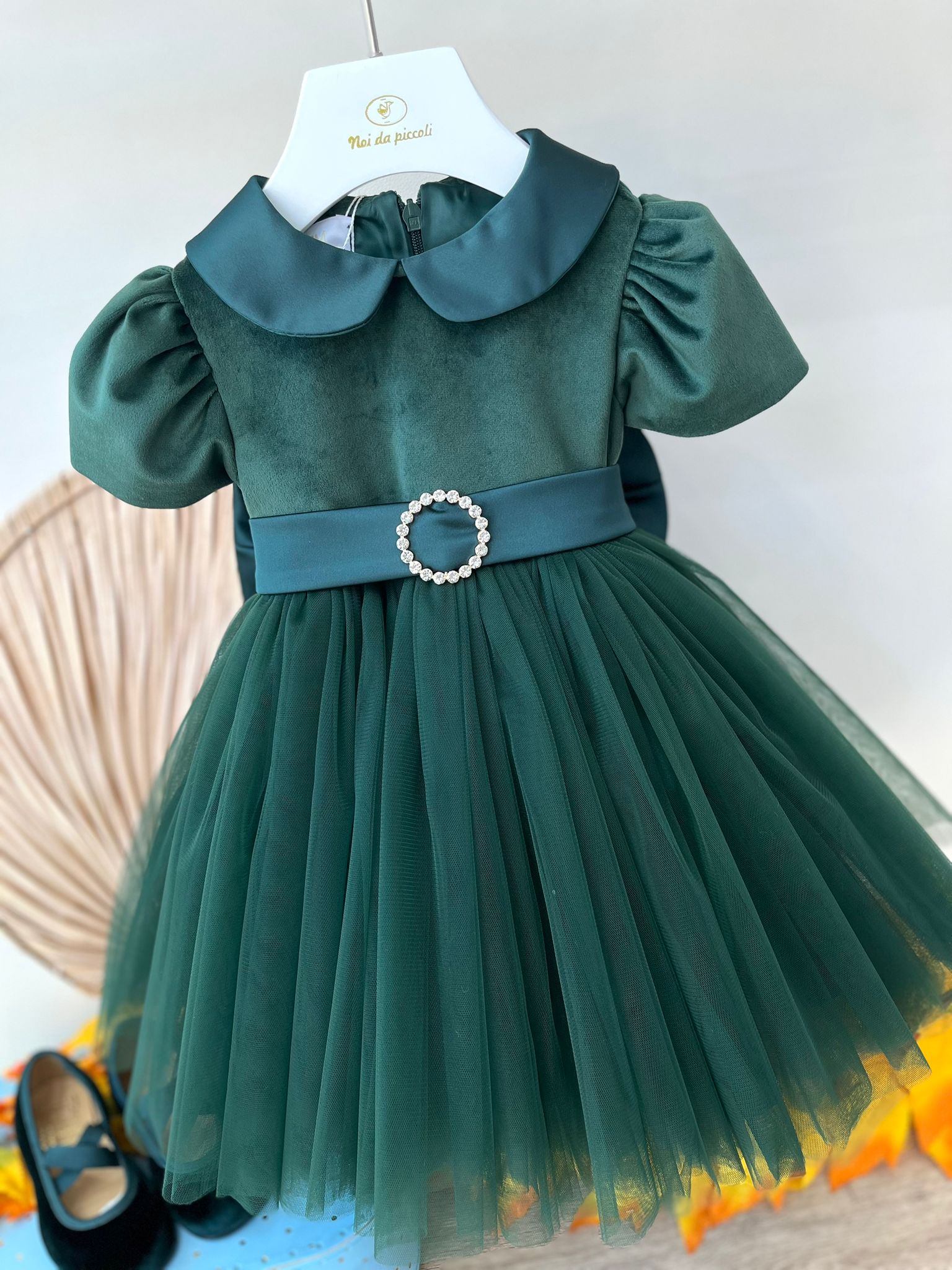 ABITO CERIMONIALE IN VELLUTO E TULLE CON SWAROSKI VERDE - Noi da piccoli