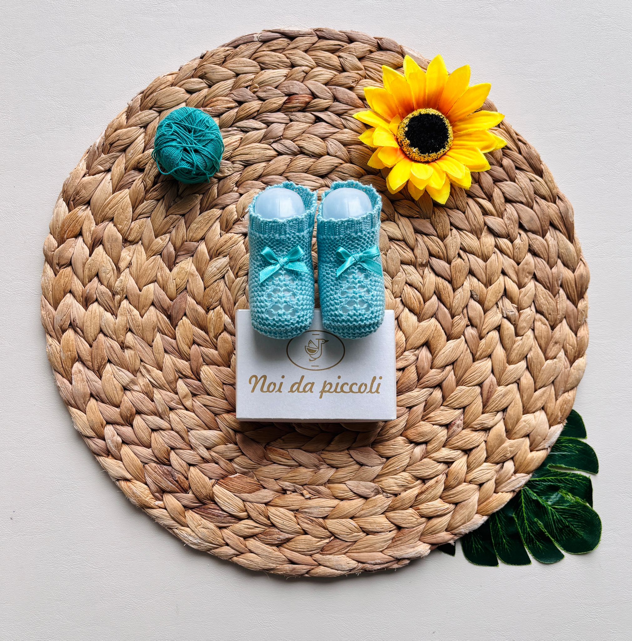 BABBUCCE IN FILO CON FIOCCHETTI VERDE ACQUA - Noi da piccoli