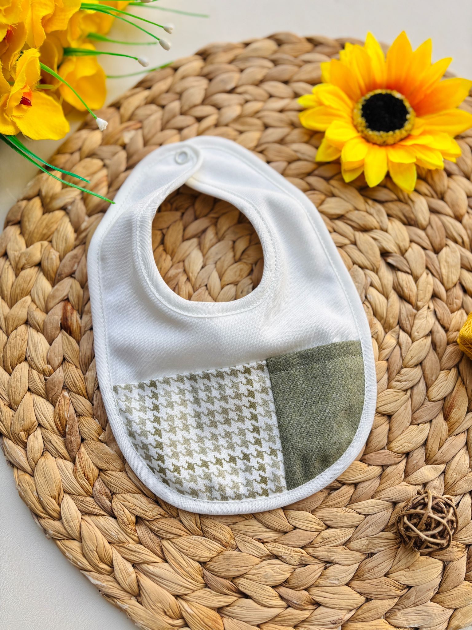 BAVETTA IN CALDO COTONE PANNA VERDE - Noi da piccoli