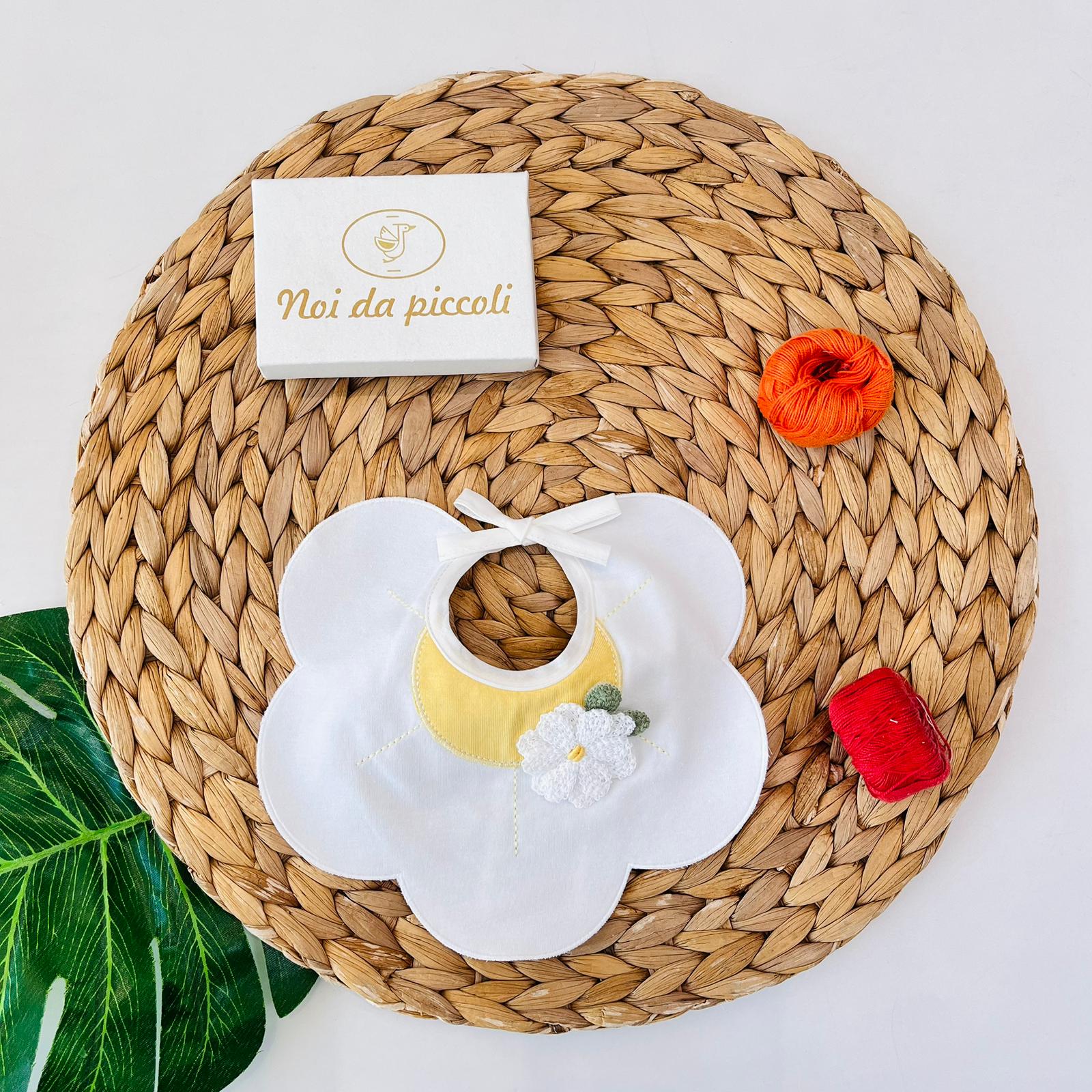 BAVETTA MARGHERITA 100 % COTONE BIANCO GIALLO - Noi da piccoli