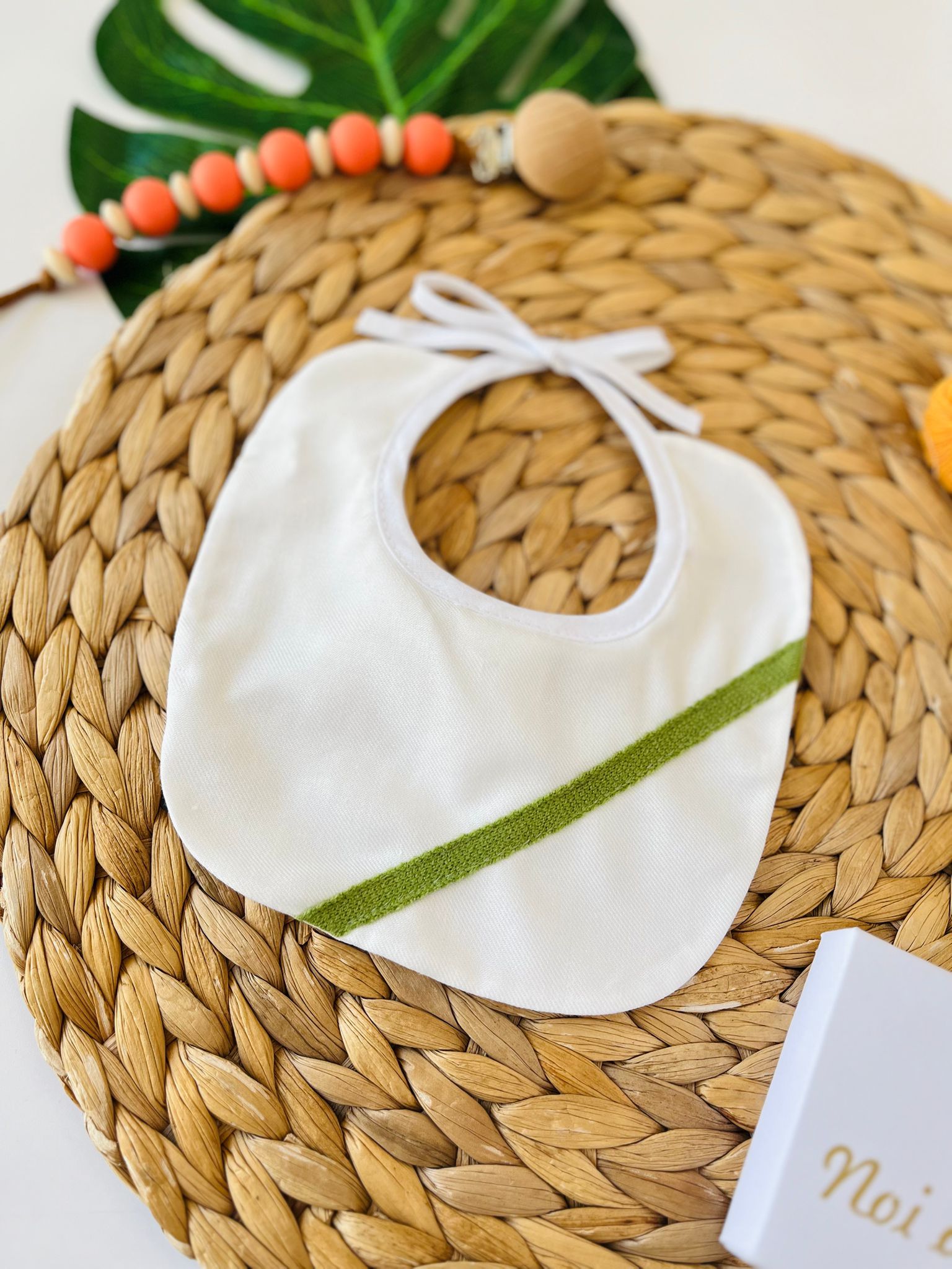 BAVETTINA CON FASCIA ANGOLARE Cotone PANNA VERDE - Noi da piccoli