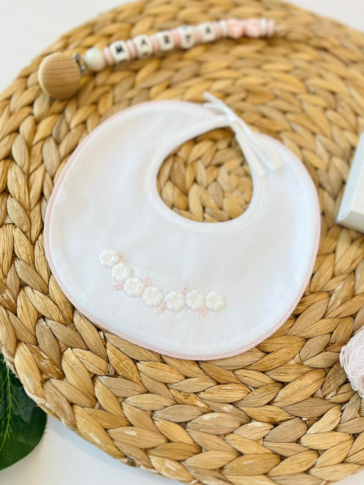 BAVETTINA CON ROSELLINE 100 % COTONE ROSA CIPRIA BIANCO - Noi da piccoli