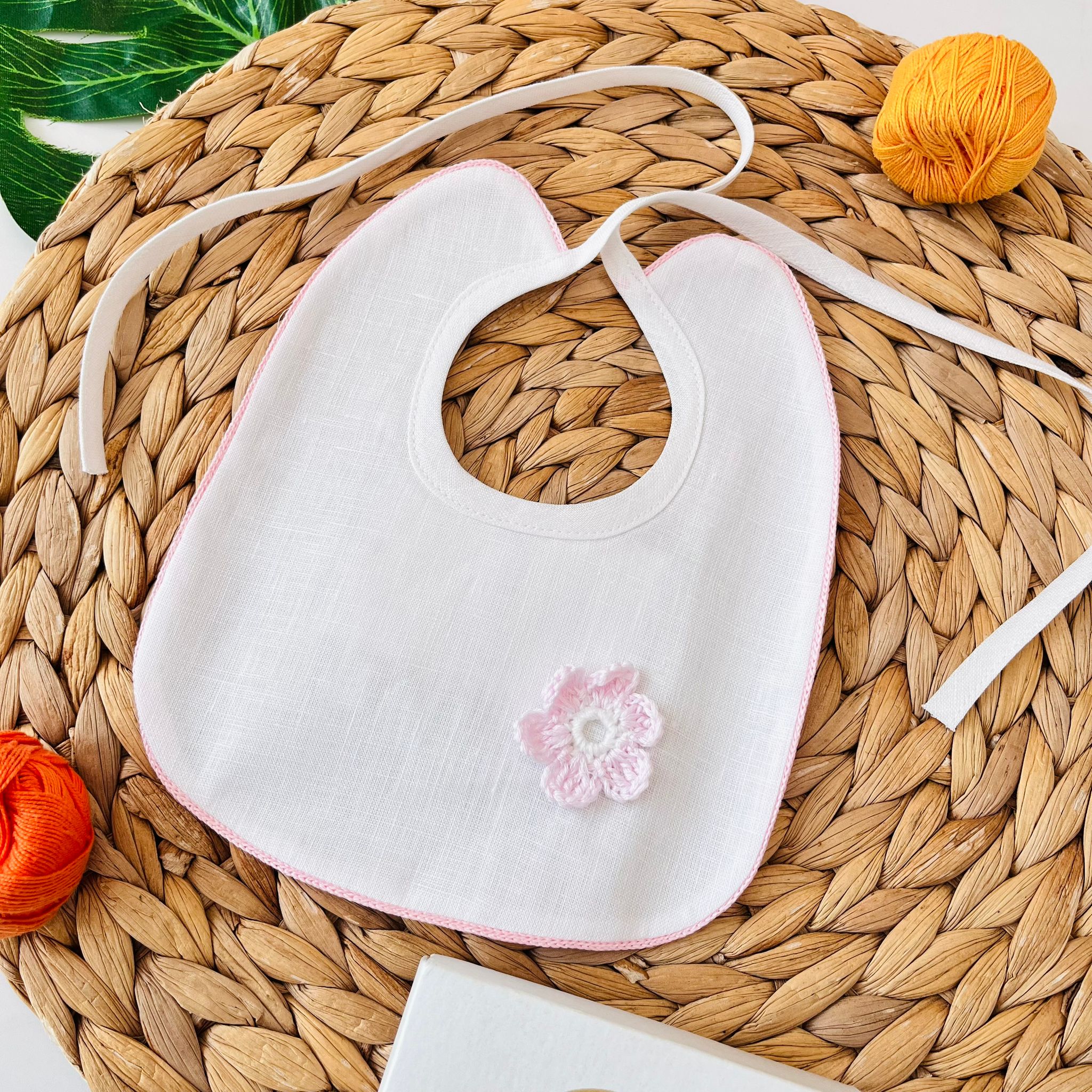 BAVETTO 100% lino BIANCO UNCINETTO - Noi da piccoli