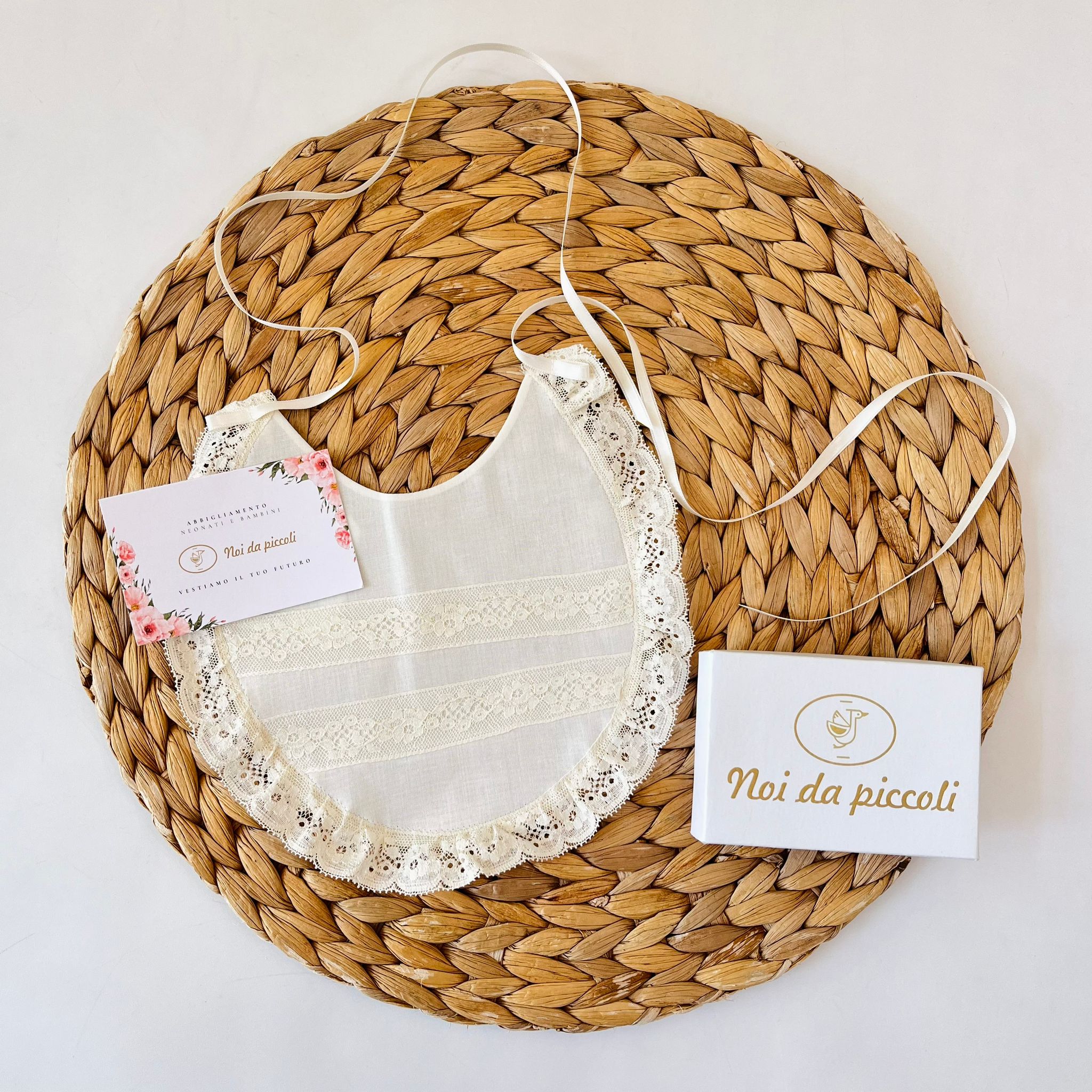 BAVETTO CERIMONIALE PIZZO E MERLETTO AVORIO - Noi da piccoli