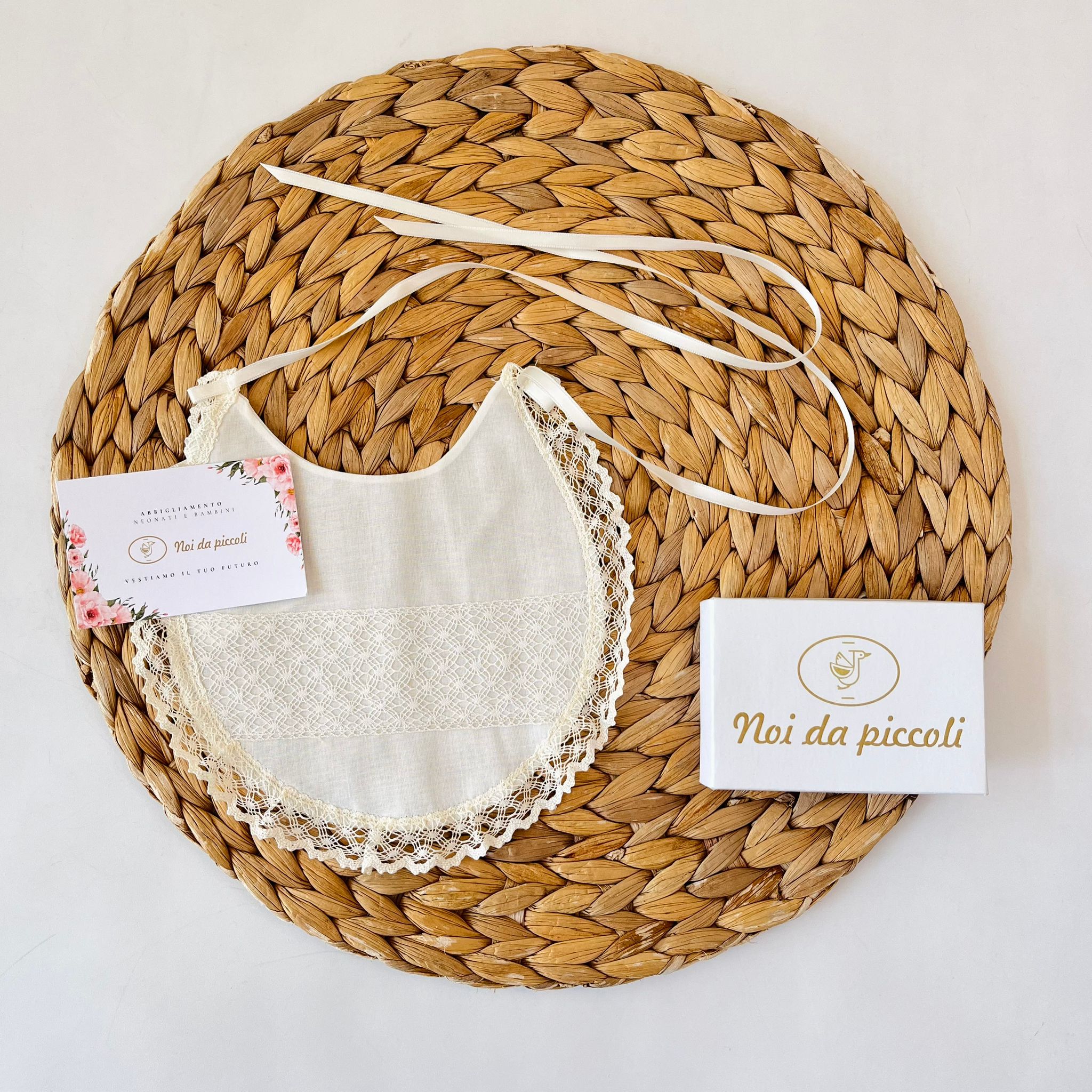 BAVETTO CERIMONIALE PIZZO E MERLETTO AVORIO - Noi da piccoli
