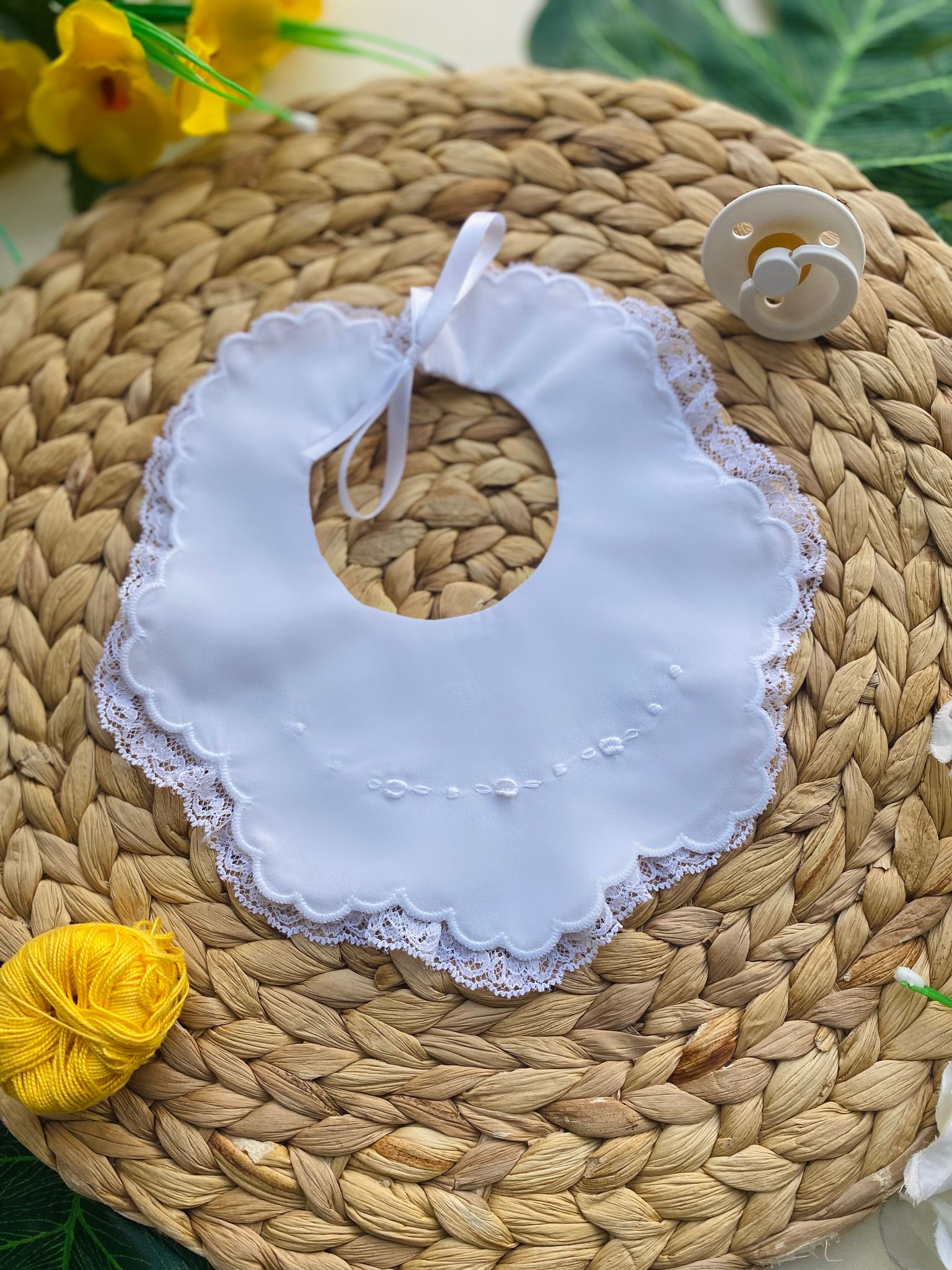 BAVETTO Cotone Bianco ricamato - Noi da piccoli