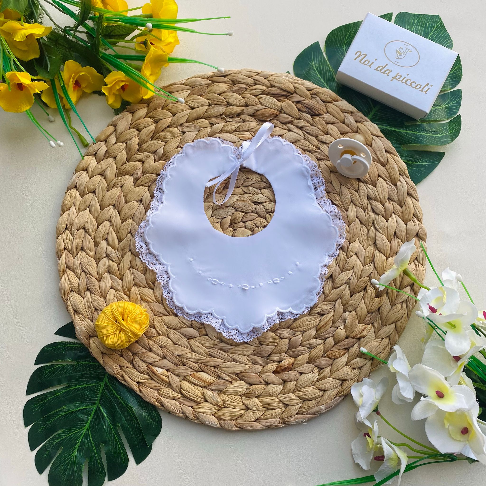 BAVETTO Cotone Bianco ricamato - Noi da piccoli