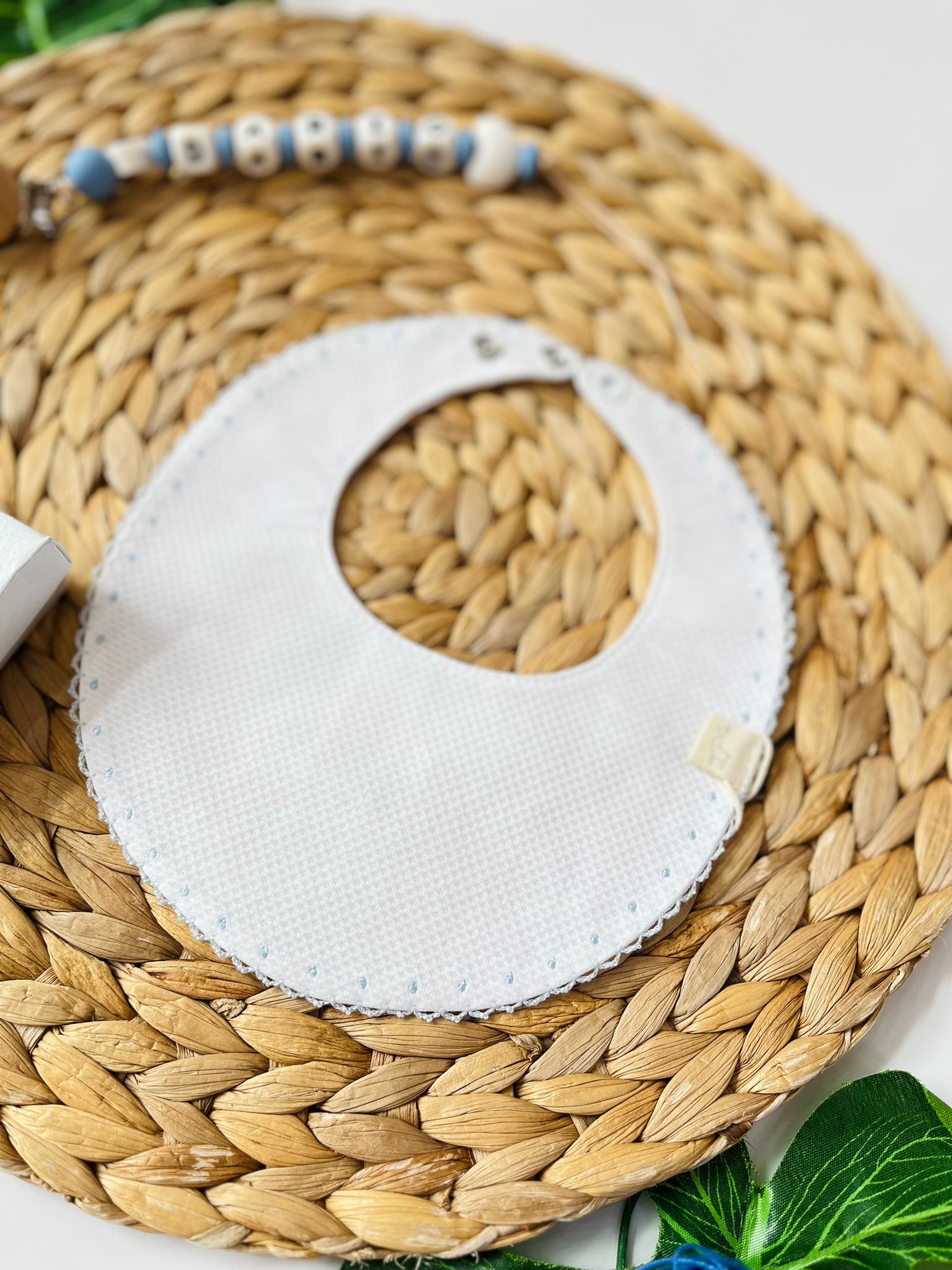 BAVETTO TONDO PUNTINATO CIELO - Noi da piccoli