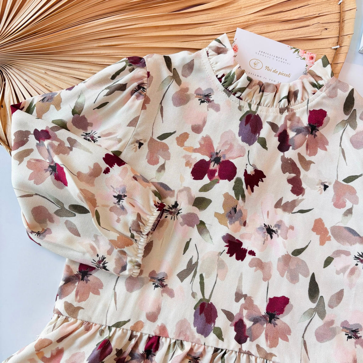 Blusa con fantasia floreale IN COTONE CALDO PANNA - Noi da piccoli