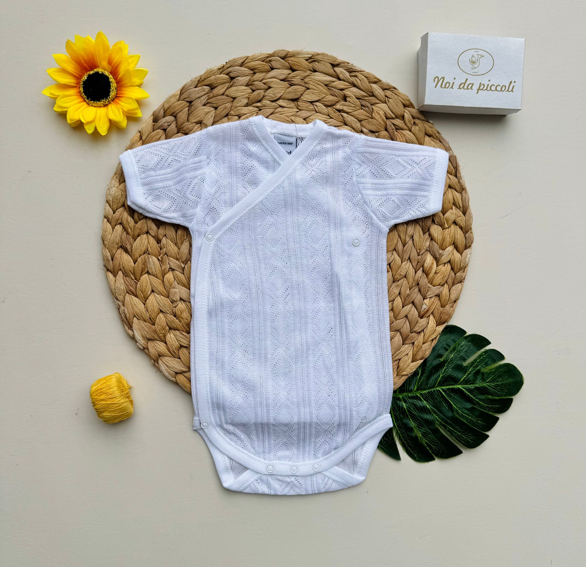 BODY IN COTONE A MANICA CORTA ANTIPANICO CON RICAMI BIANCO - Noi da piccoli