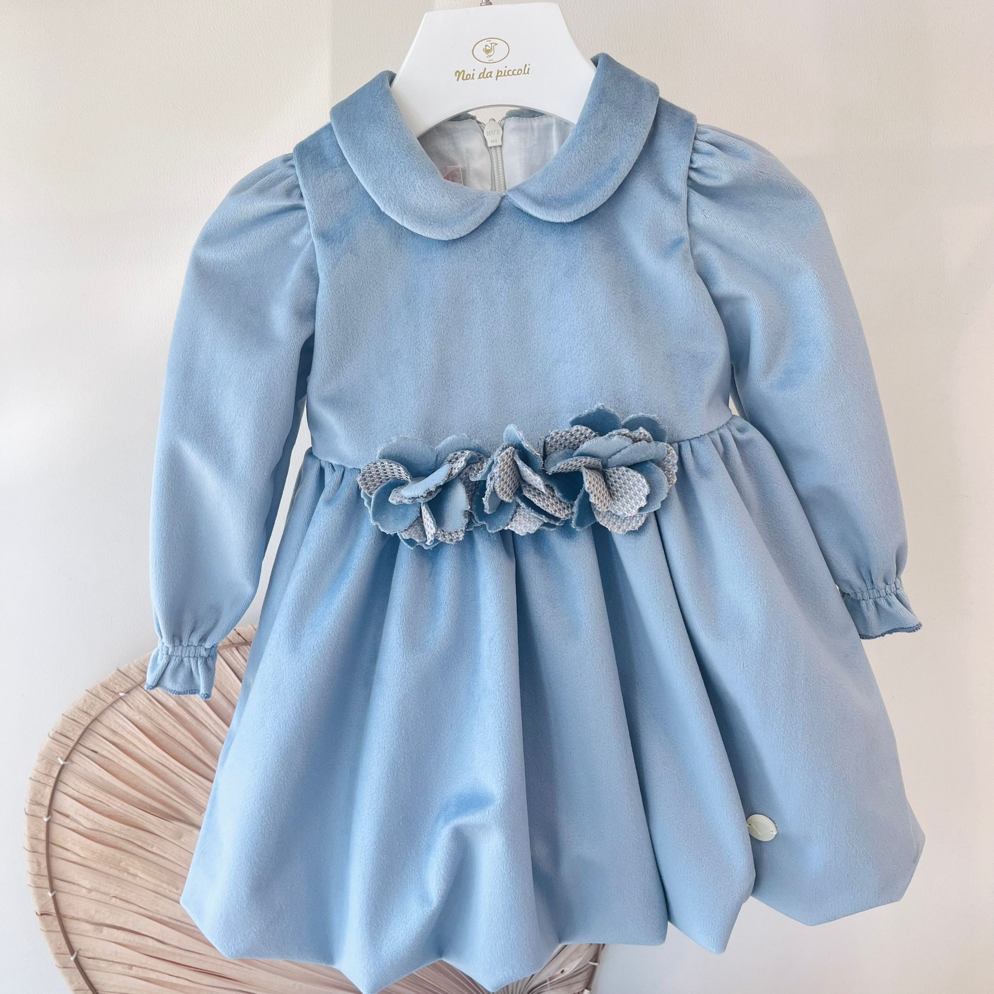 ABITO IN VELLUTO AZZURRO