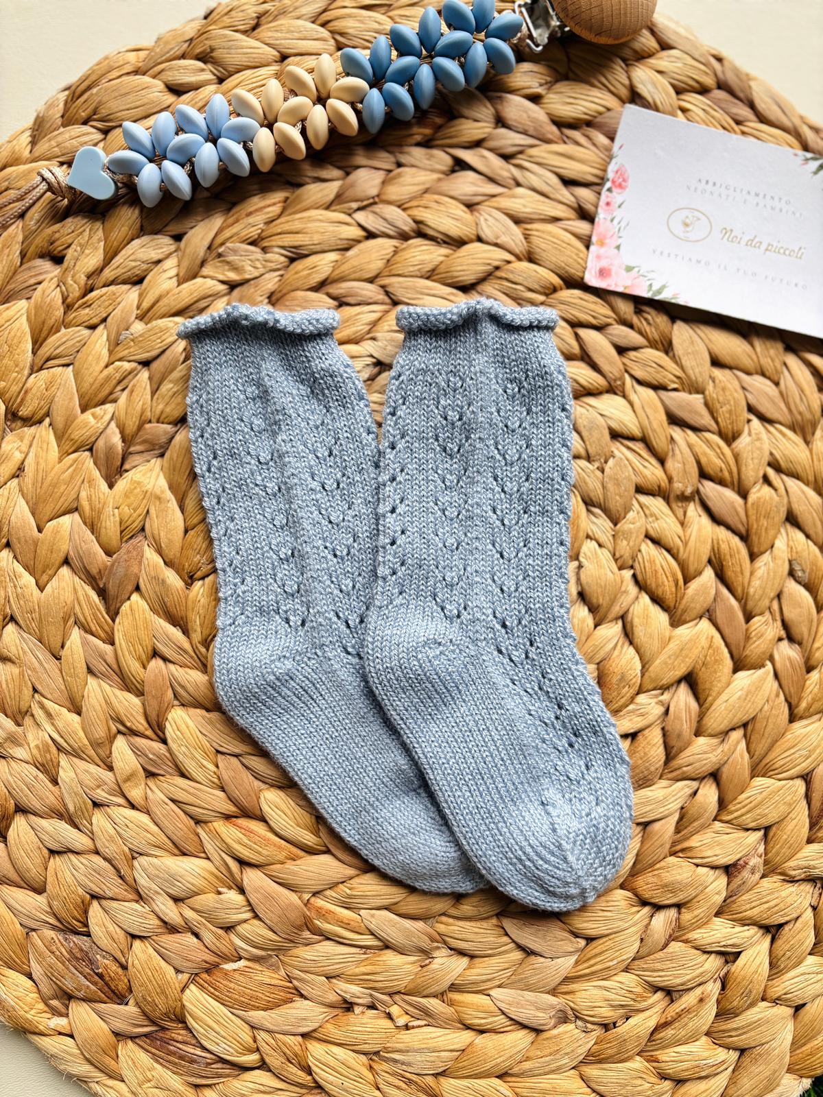 CALZINO NEONATO IN COTONE RICAMATO CIELO - Noi da piccoli