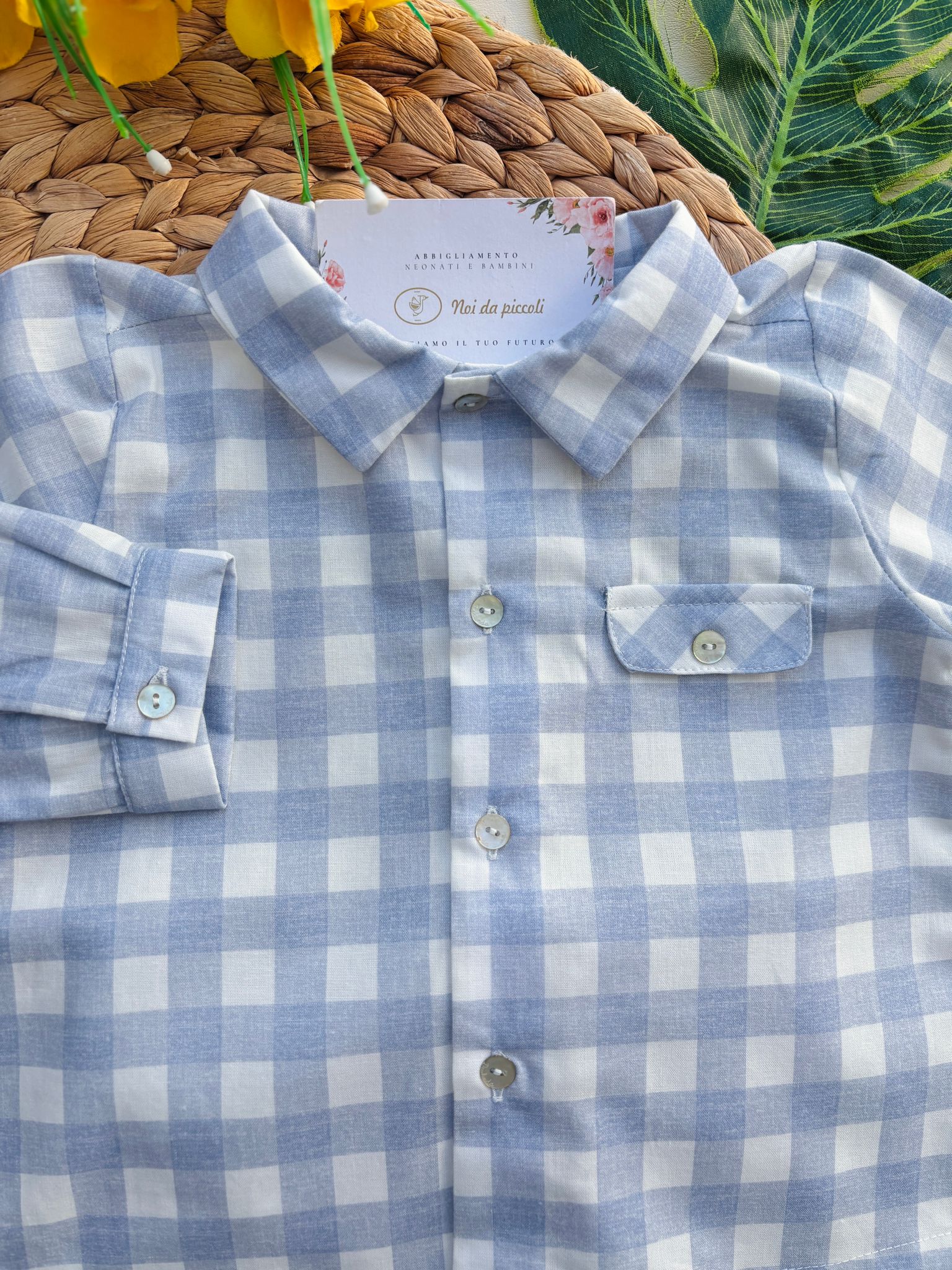 CAMICIA A QUADRONI CON PANTALONCINO IN COTONE BIANCO E CIELO - Noi da piccoli