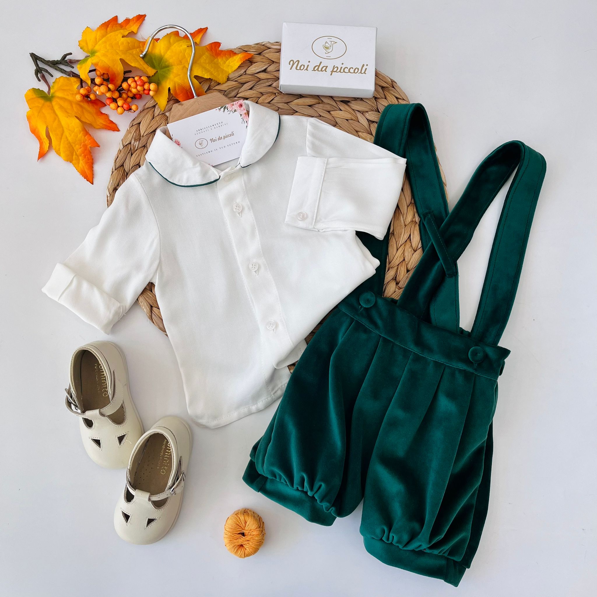 CAMICINA BIANCA CON SALOPETTE FRANCESE IN VELLUTO VERDE - Noi da piccoli