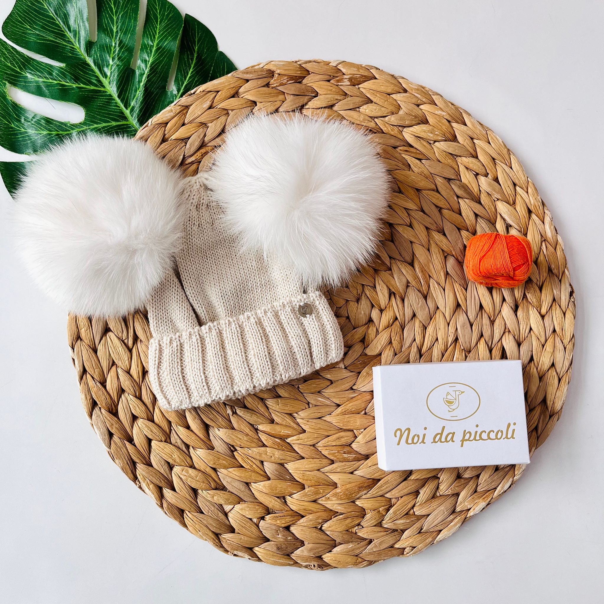 CAPPELLINO 2 PON POM IN VOLPE Lana BEIGE - Noi da piccoli