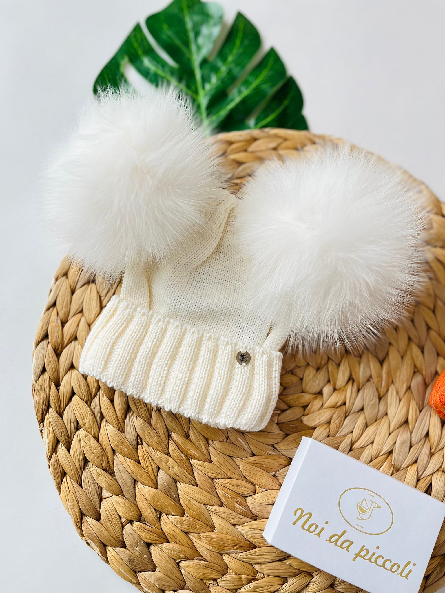 CAPPELLINO 2 PON POM IN VOLPE Lana PANNA - Noi da piccoli