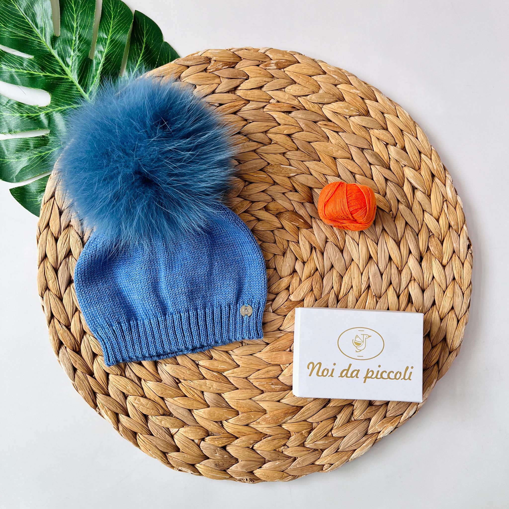 CAPPELLINO CUFFIETTA 1 PON POM VOLPE Lana AZZURRO - Noi da piccoli